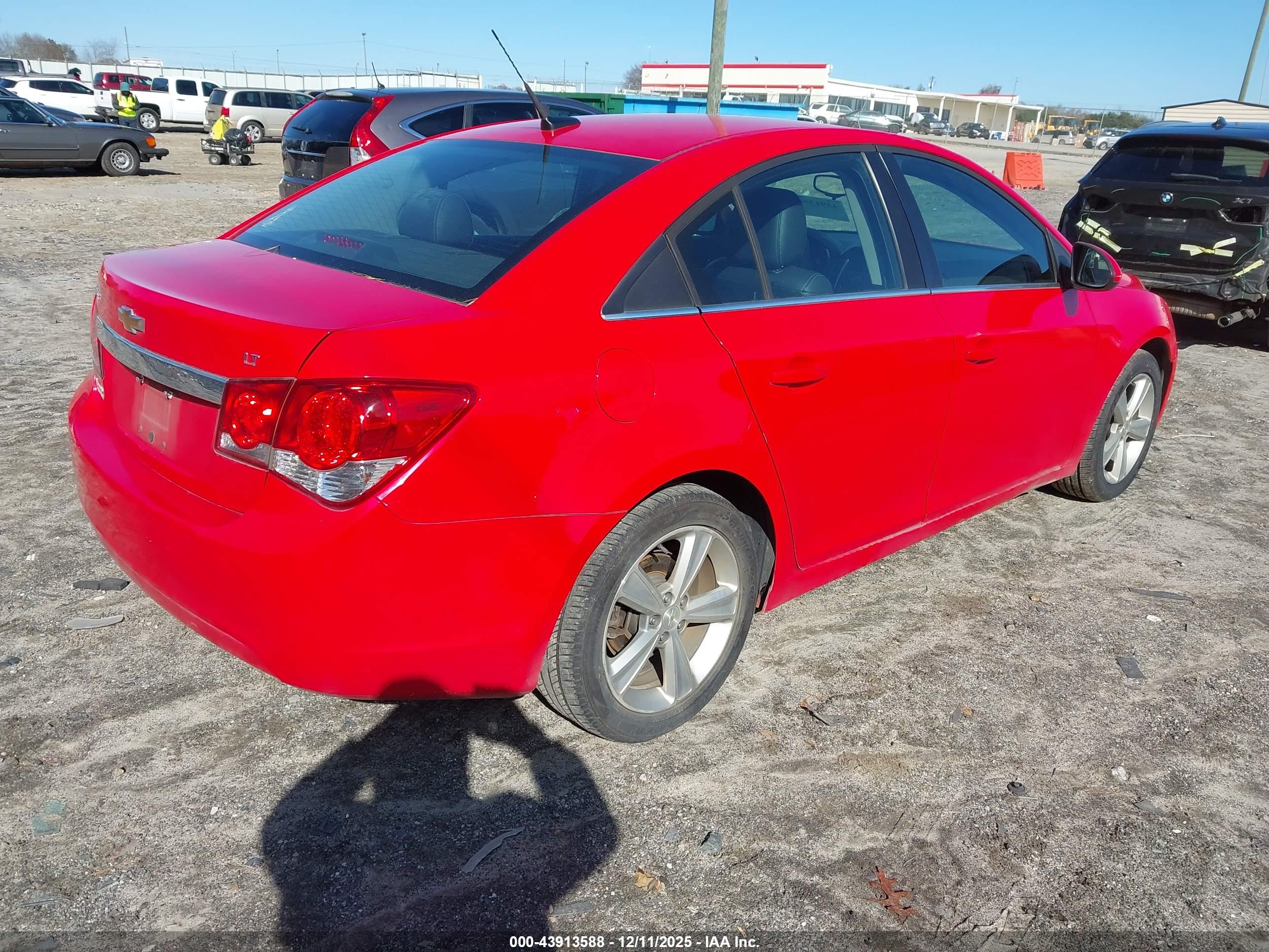 CHEVROLET CRUZE image 4