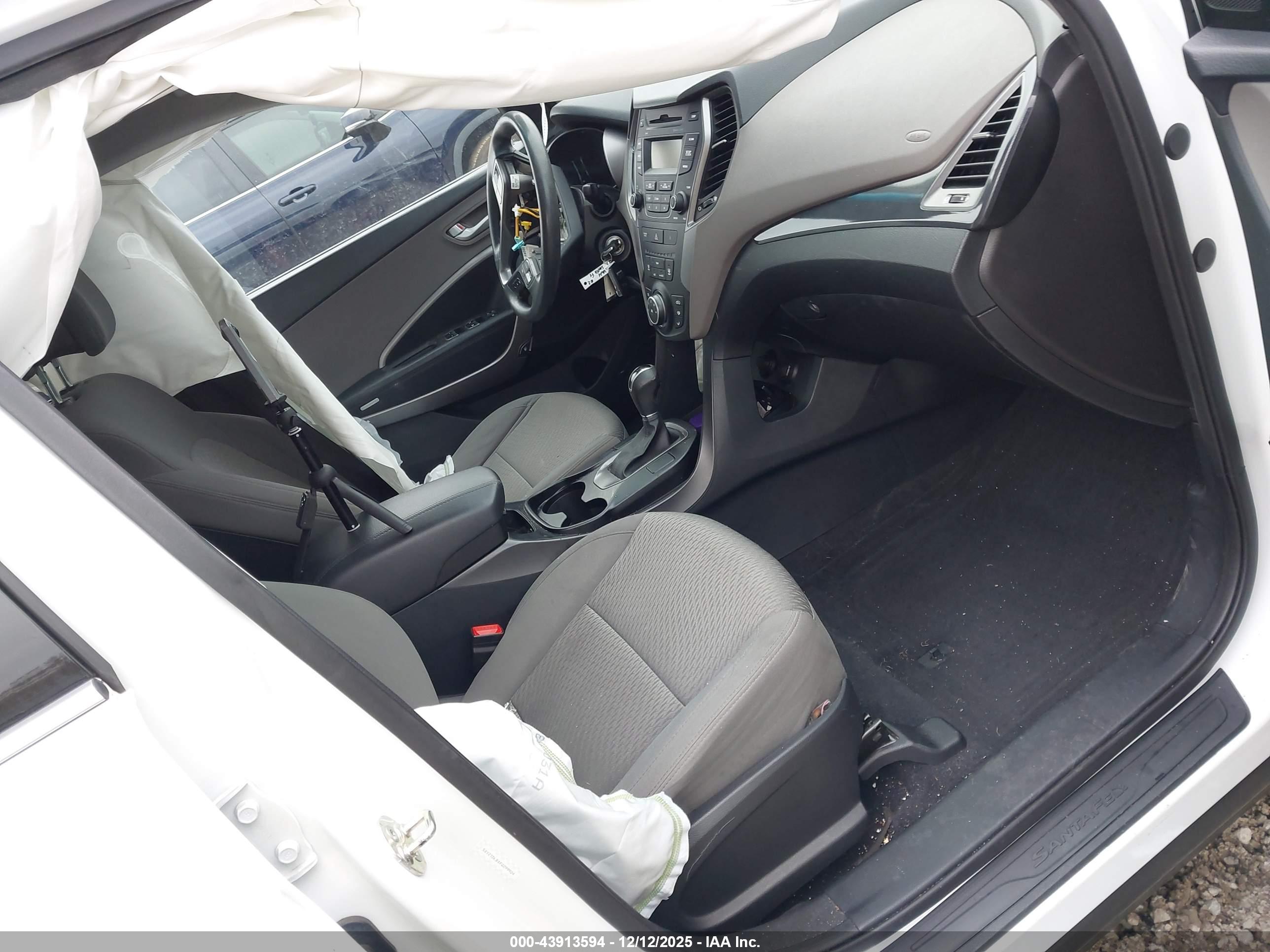 HYUNDAI SANTA image 5