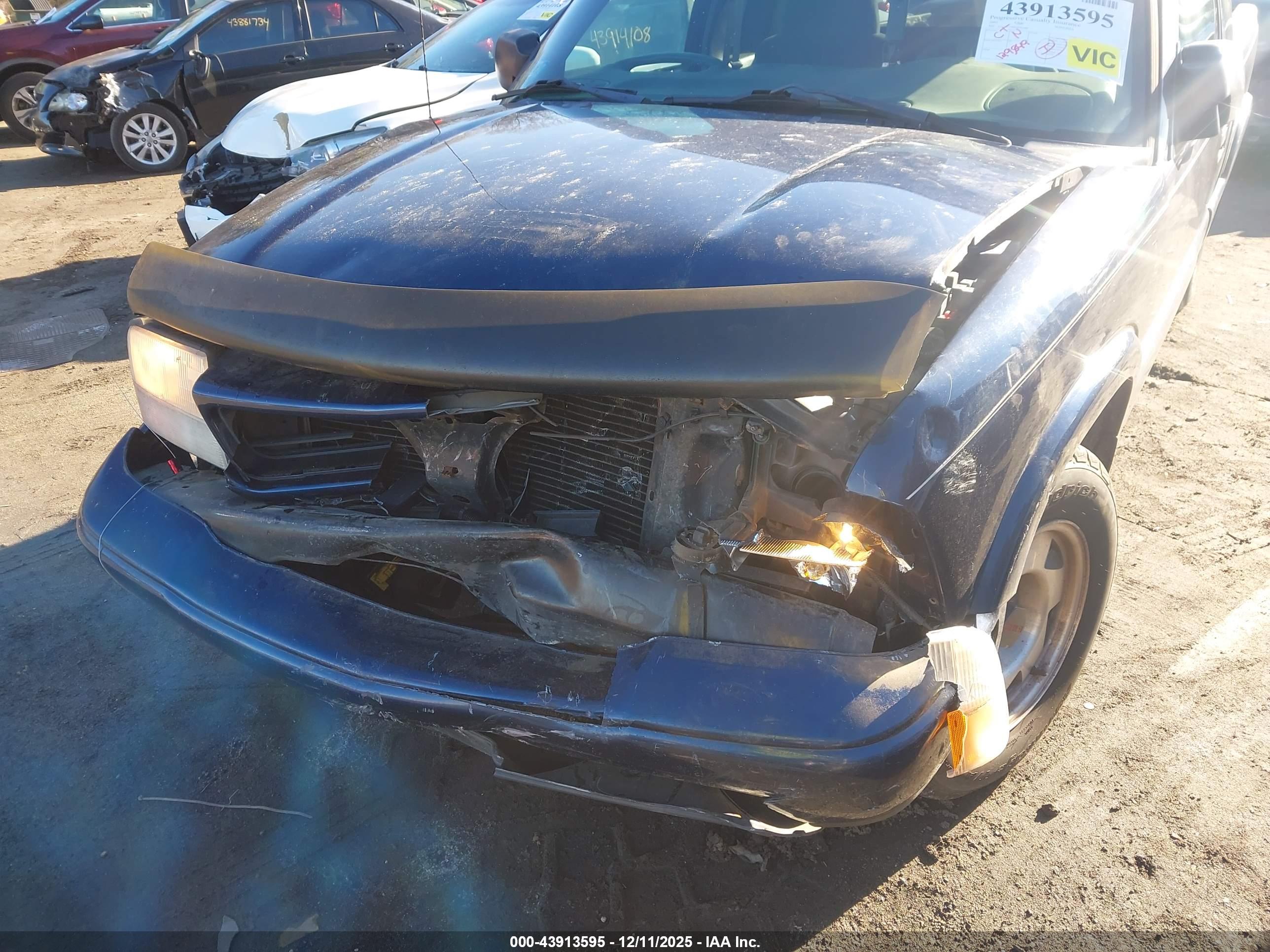 GMC SONOMA image 6