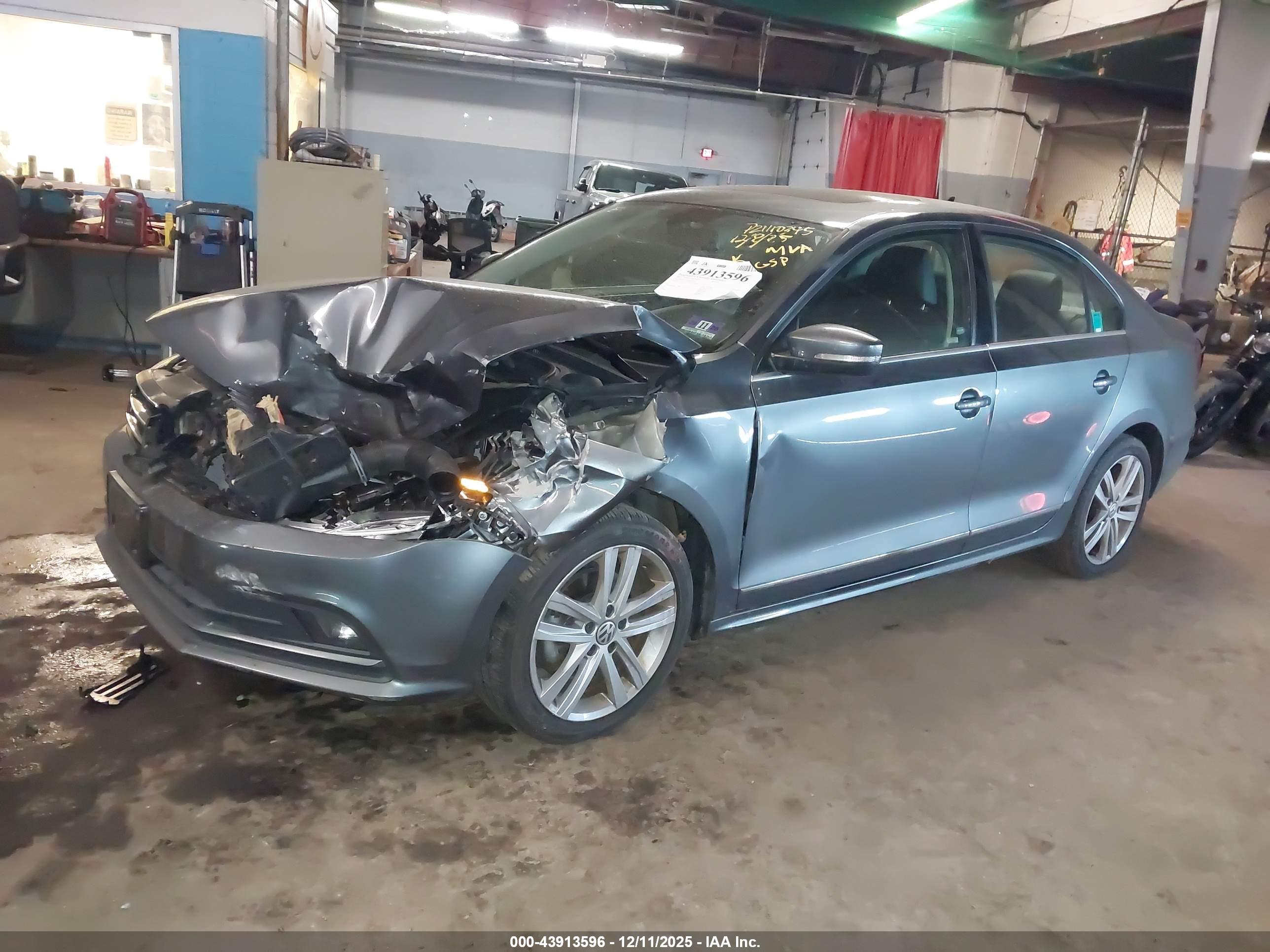VOLKSWAGEN JETTA image 2