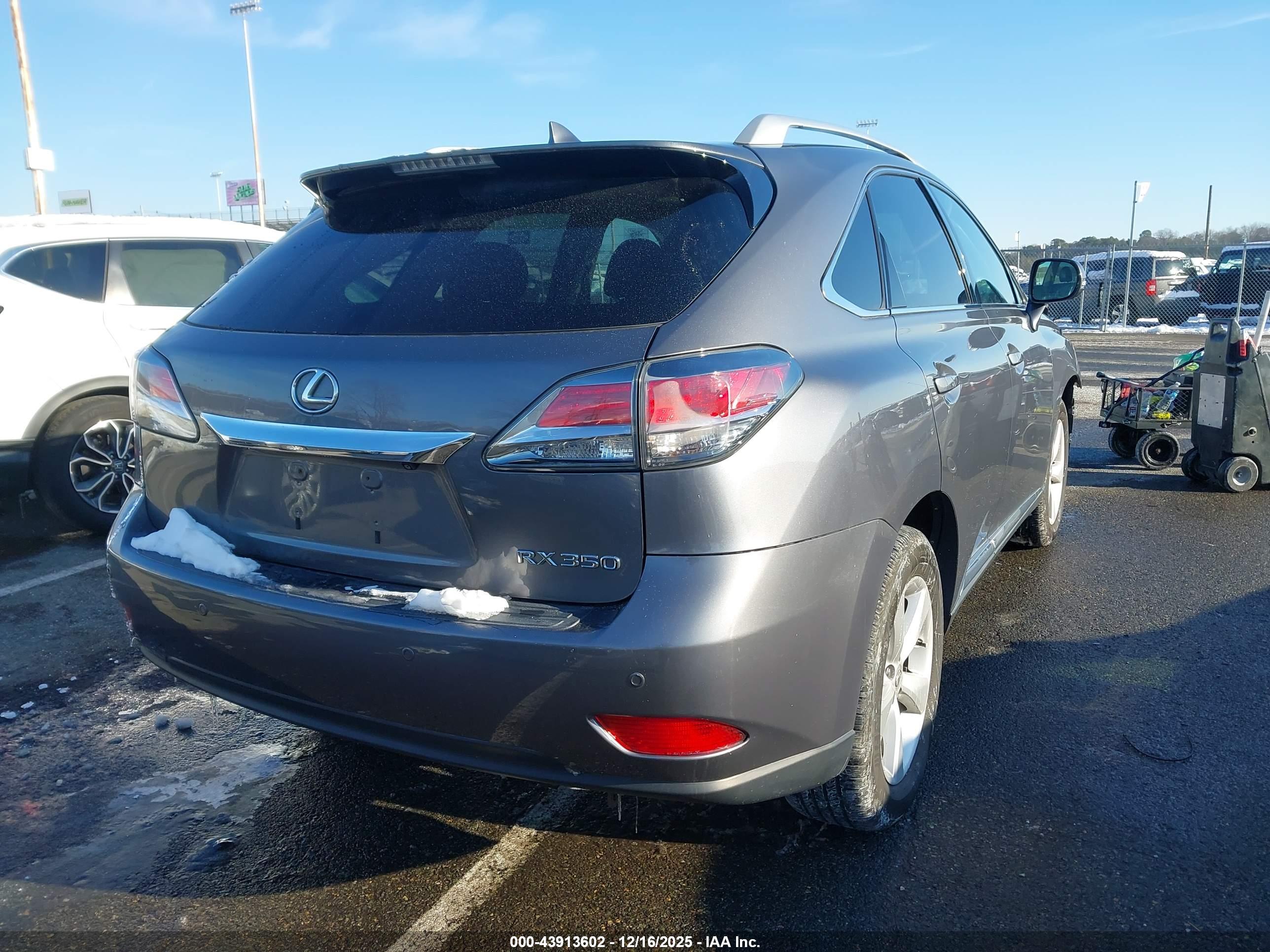 LEXUS RX image 4