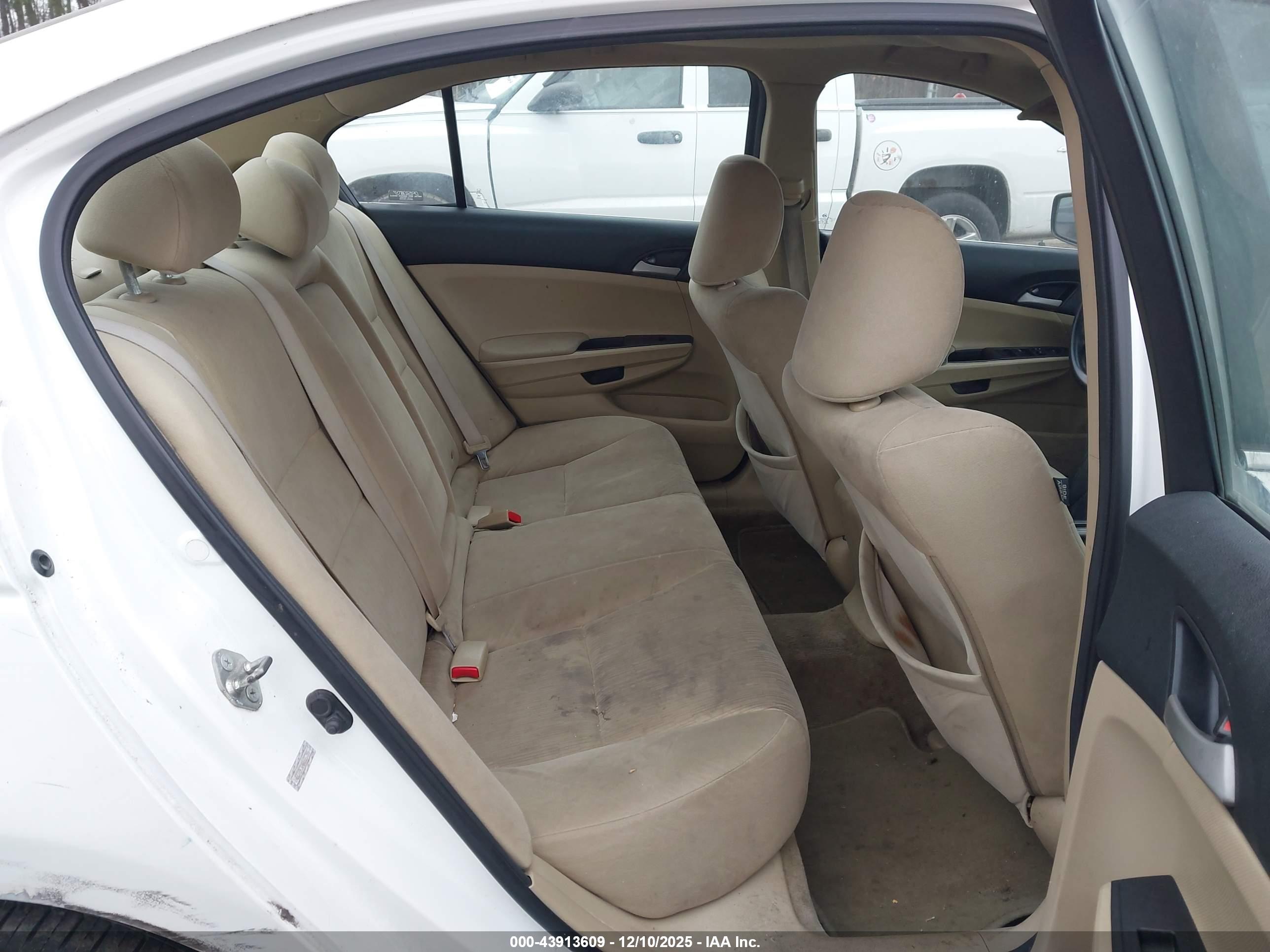 HONDA ACCORD image 8