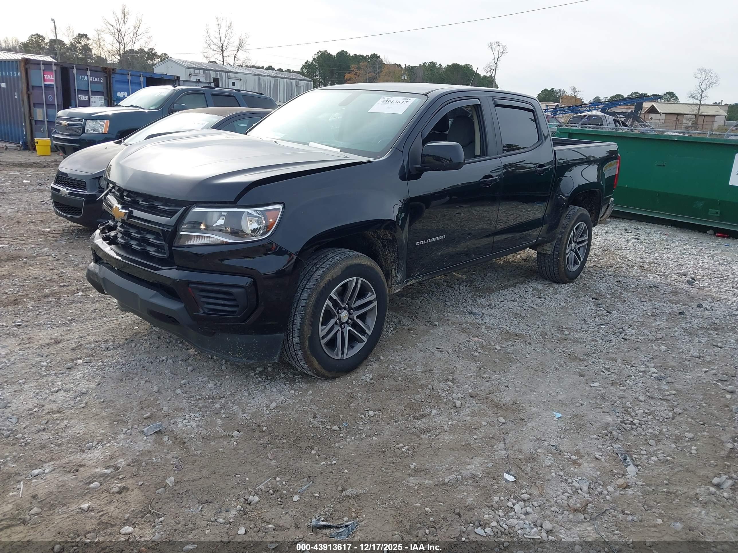 CHEVROLET COLORADO image 2
