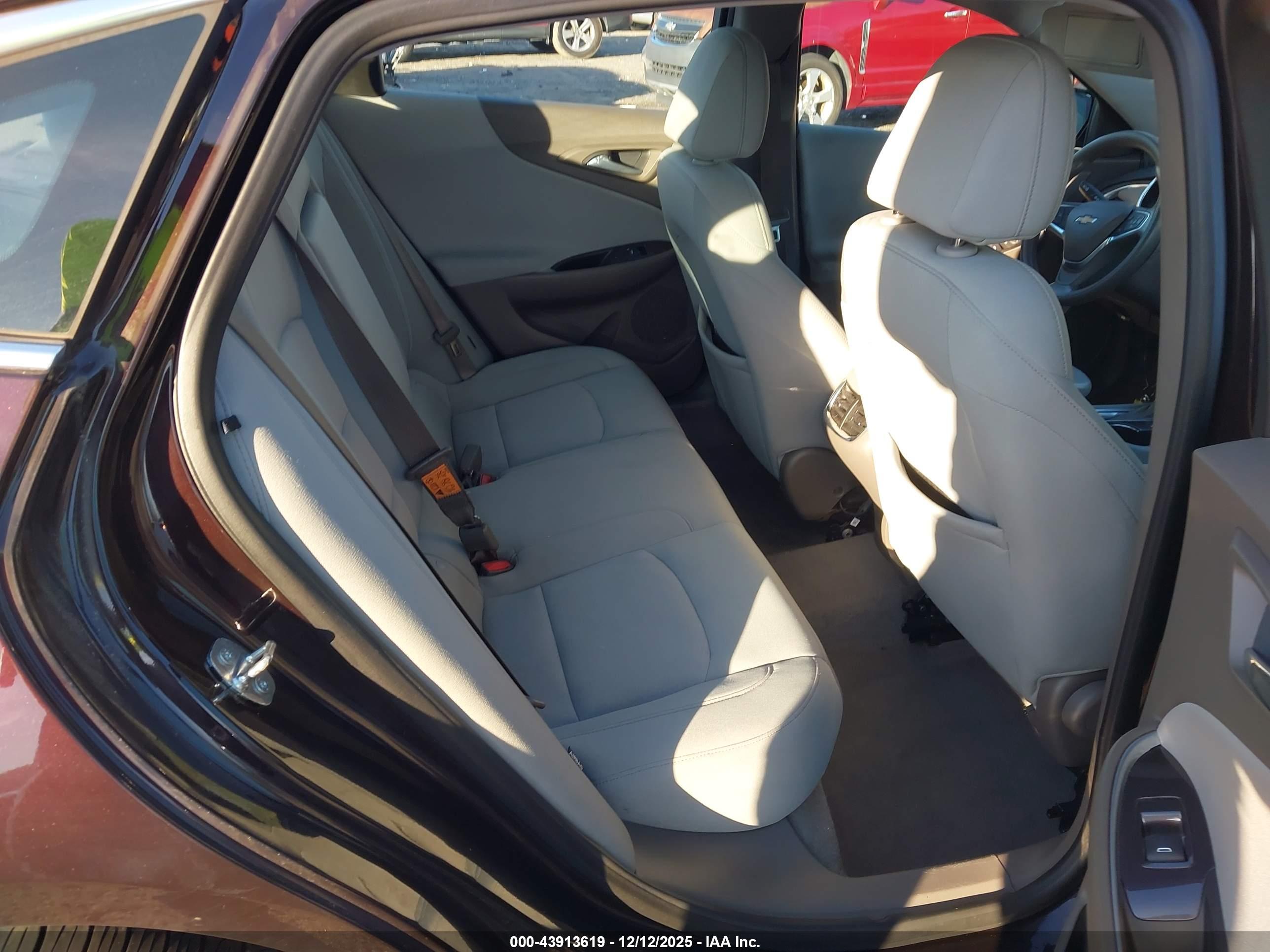 CHEVROLET MALIBU image 8