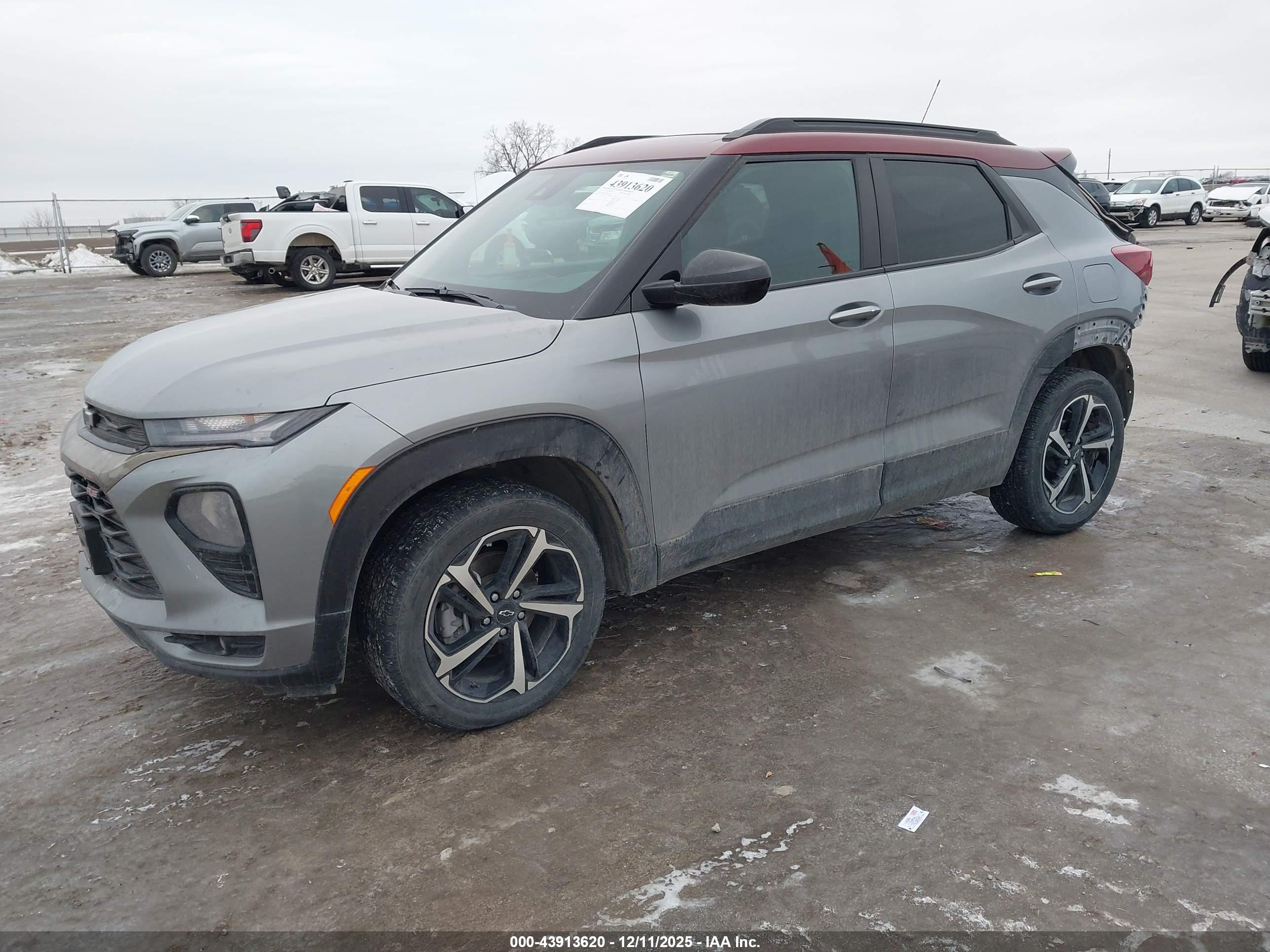 CHEVROLET TRAILBLAZER image 2
