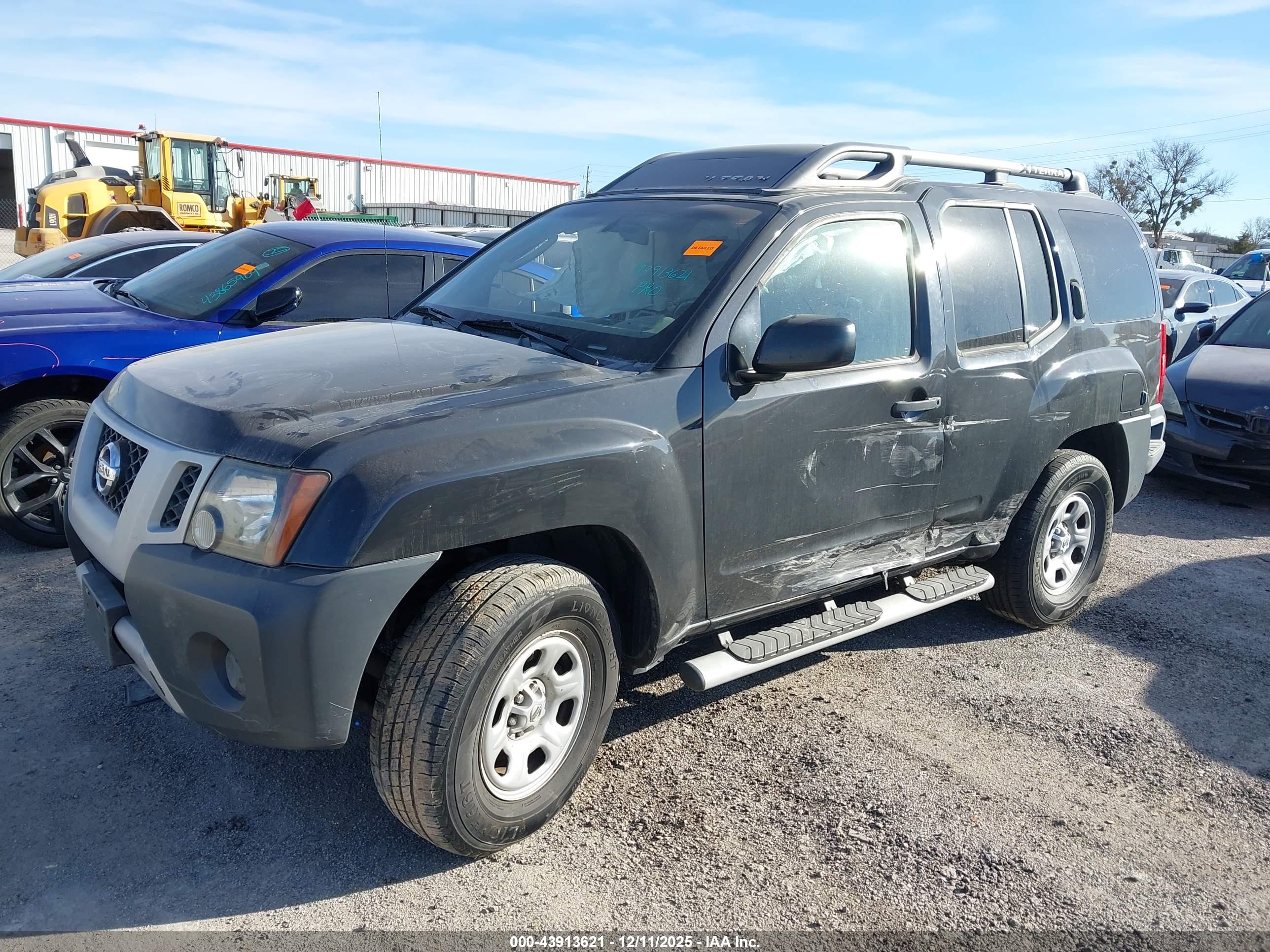 NISSAN XTERRA image 2