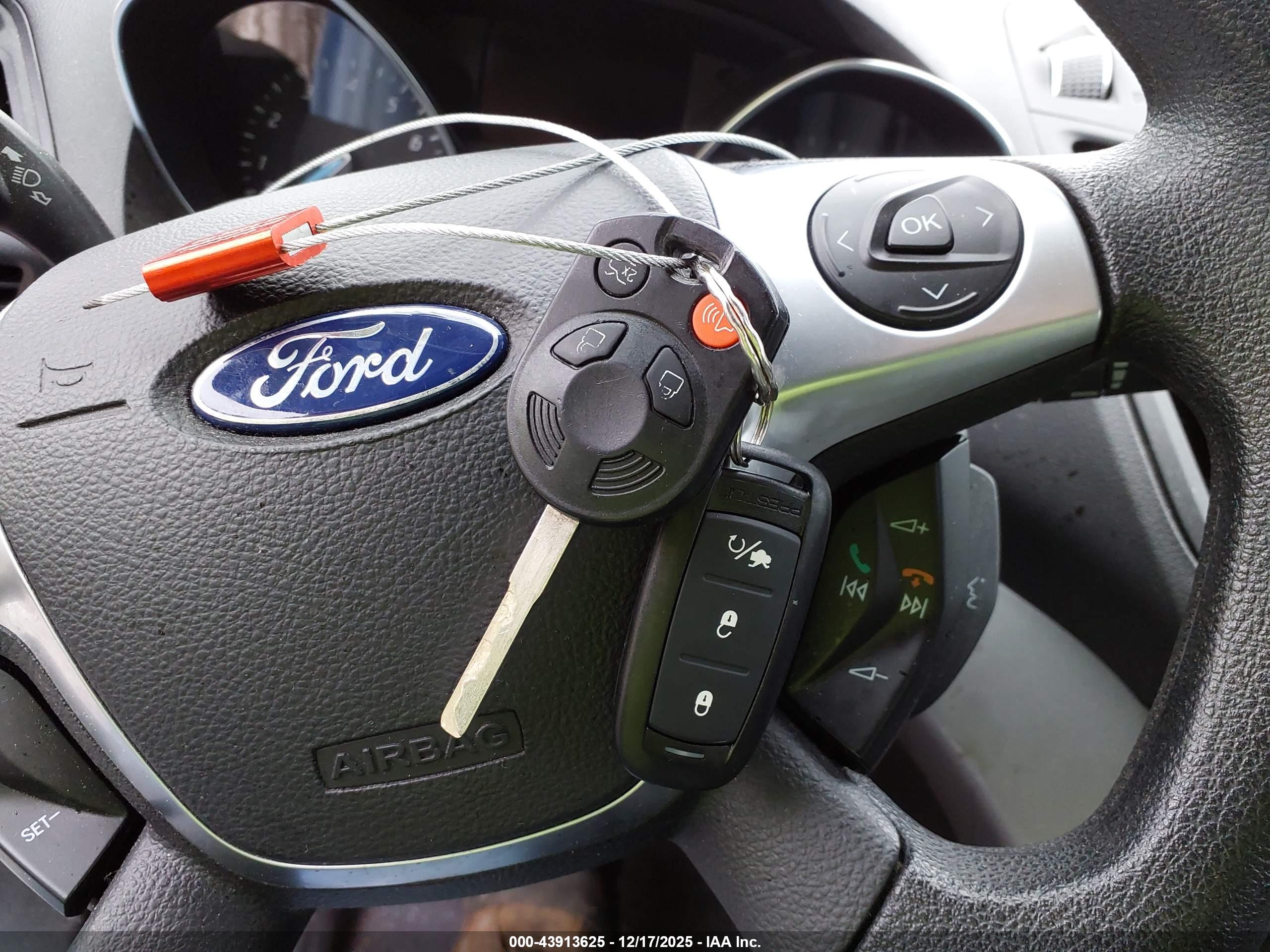 FORD ESCAPE image 11