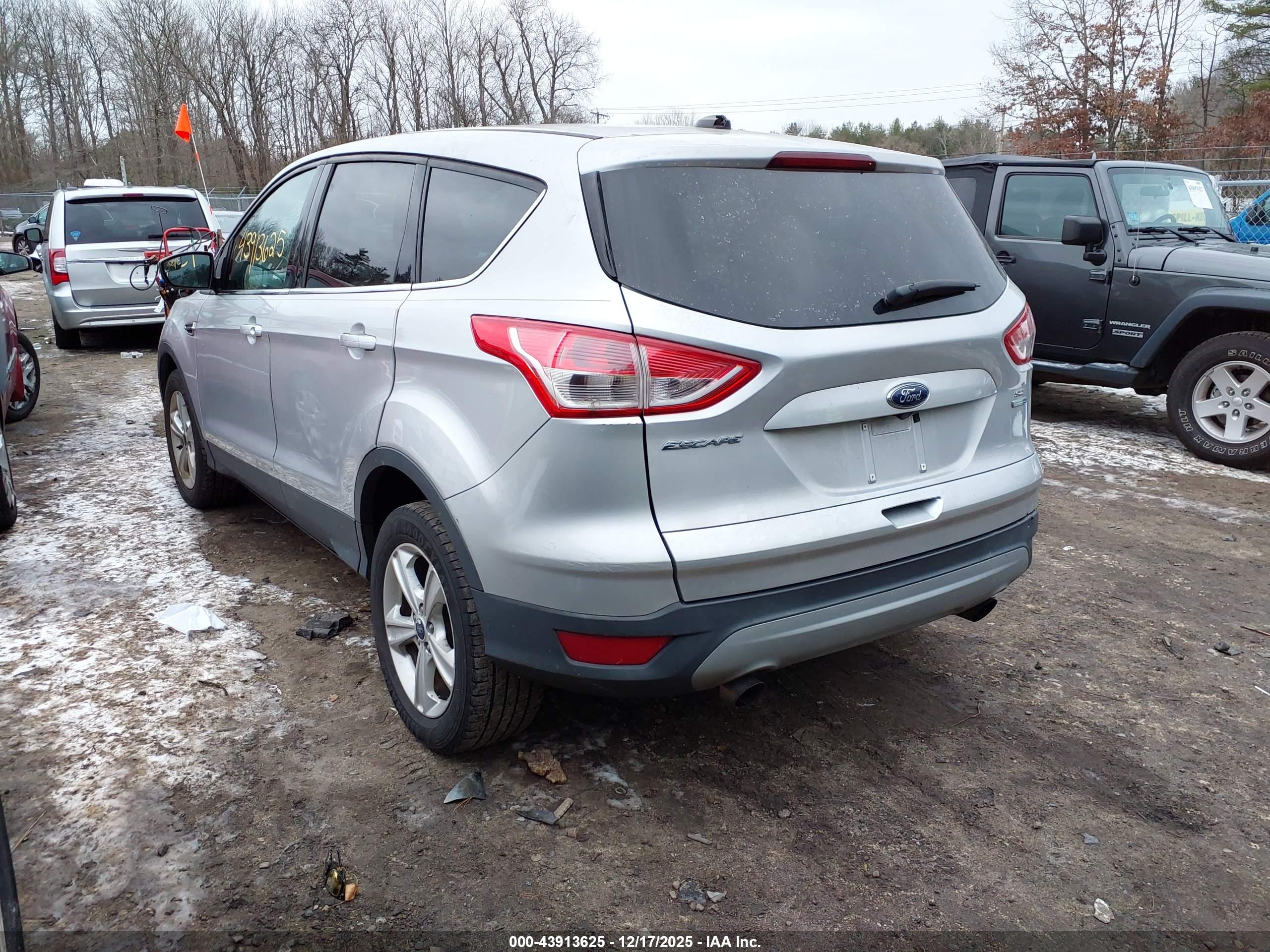 FORD ESCAPE image 3