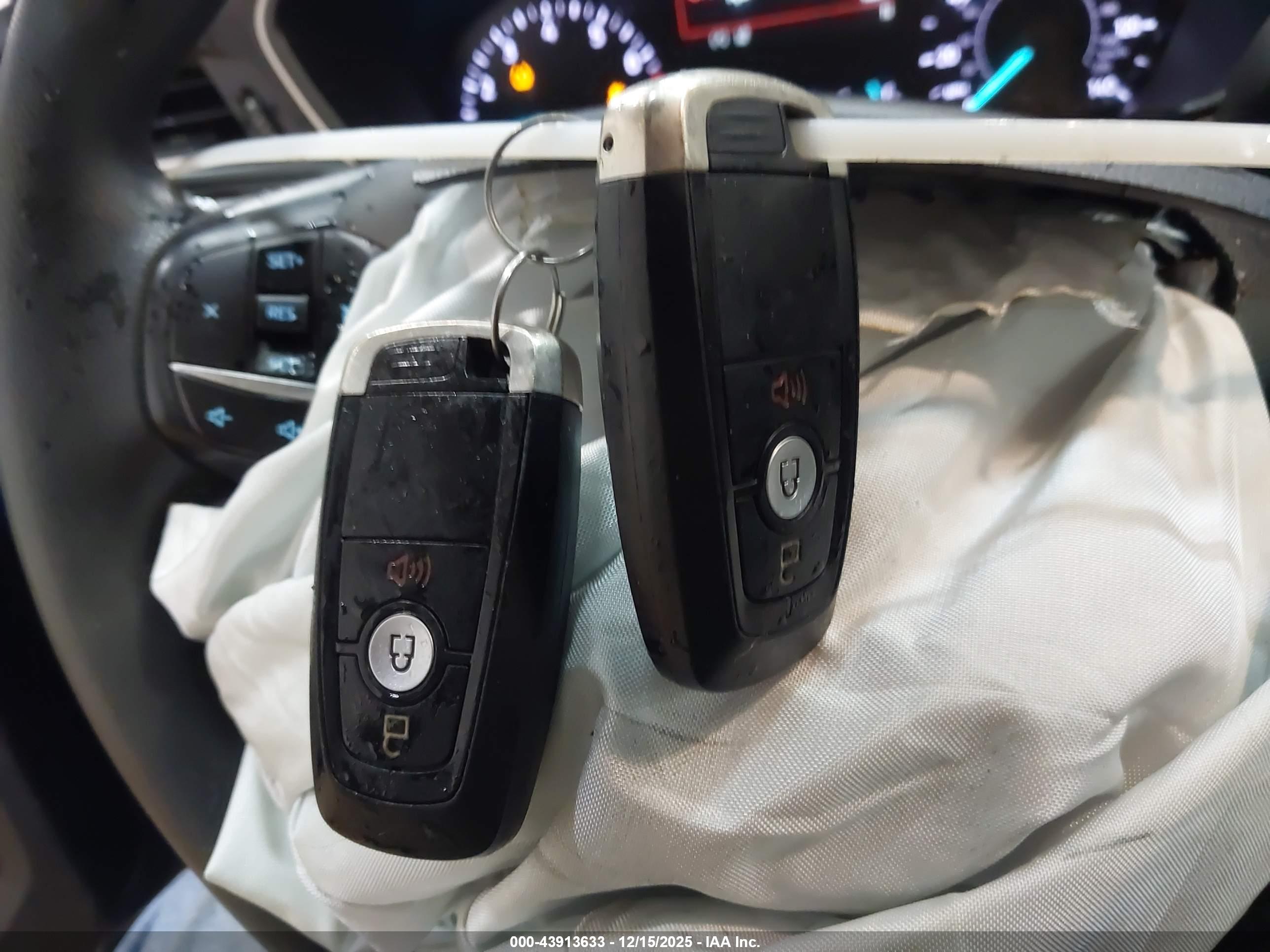 FORD ESCAPE image 11