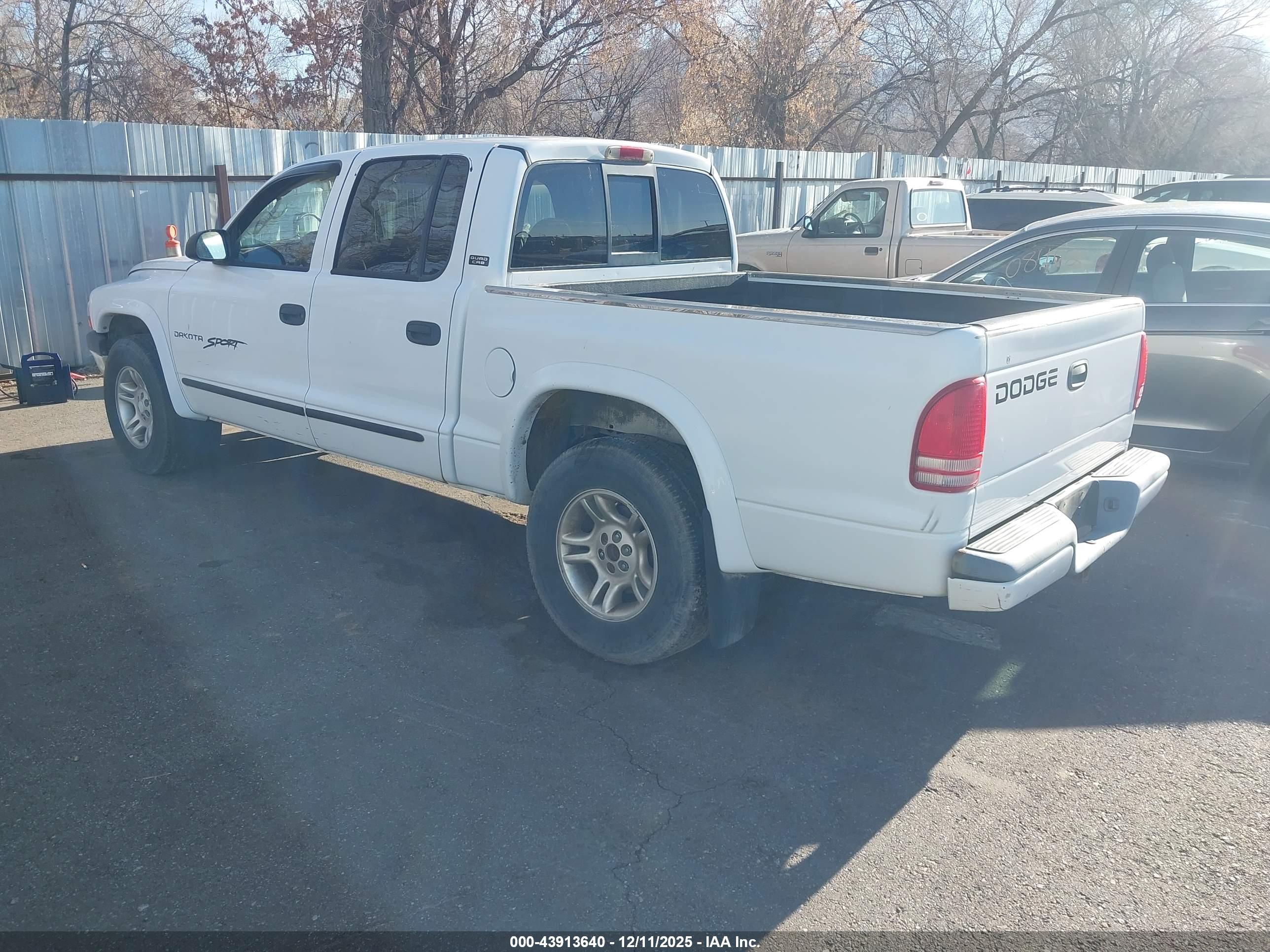DODGE DAKOTA image 3