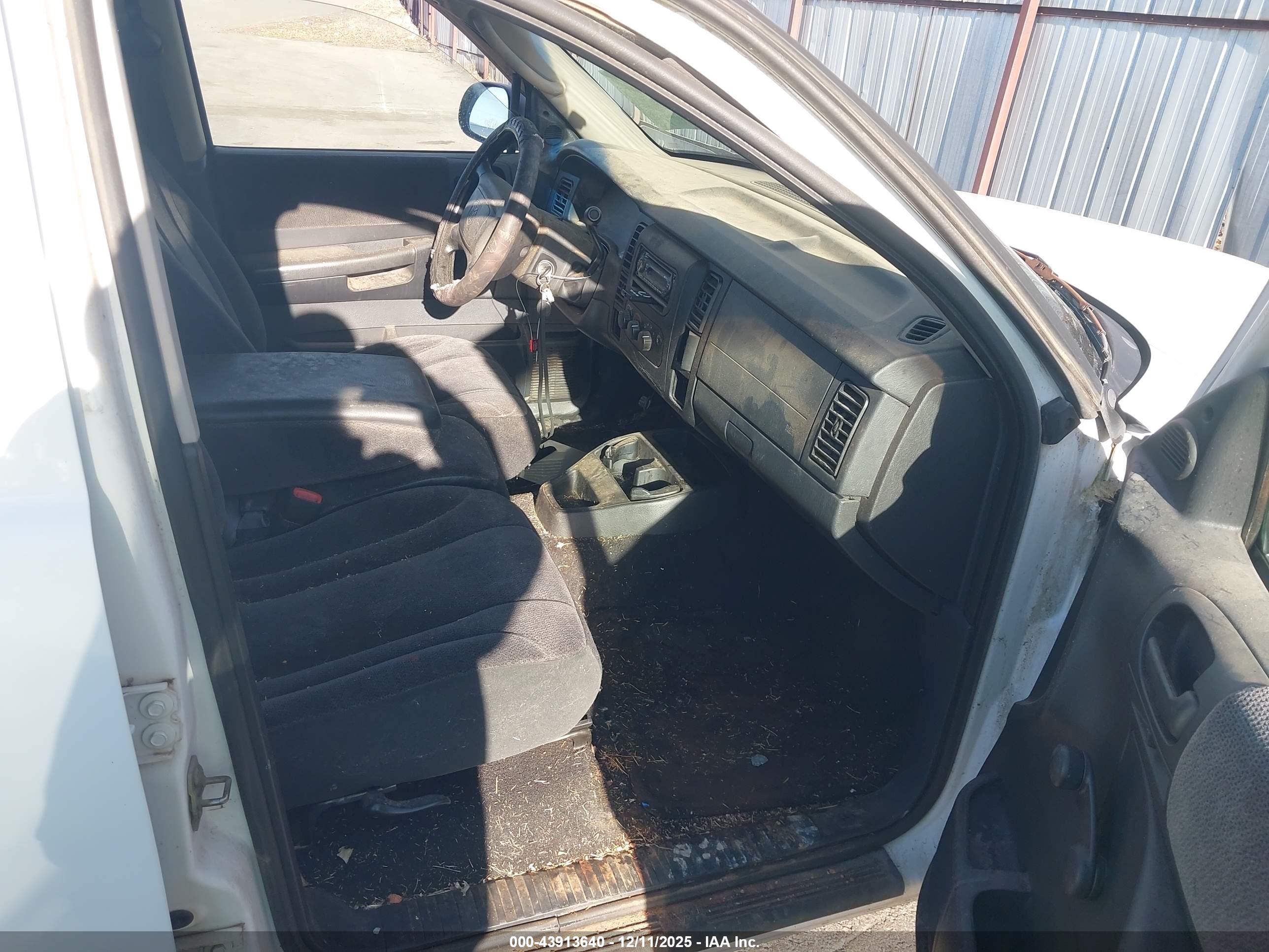 DODGE DAKOTA image 5