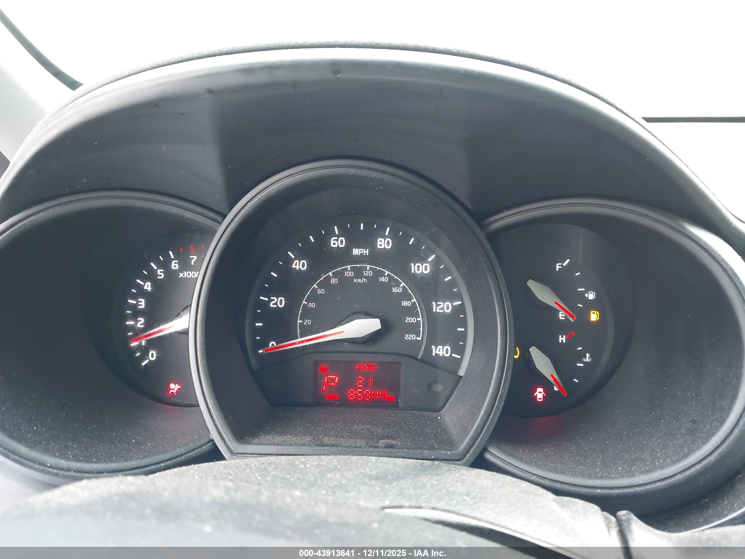 KIA RIO image 7