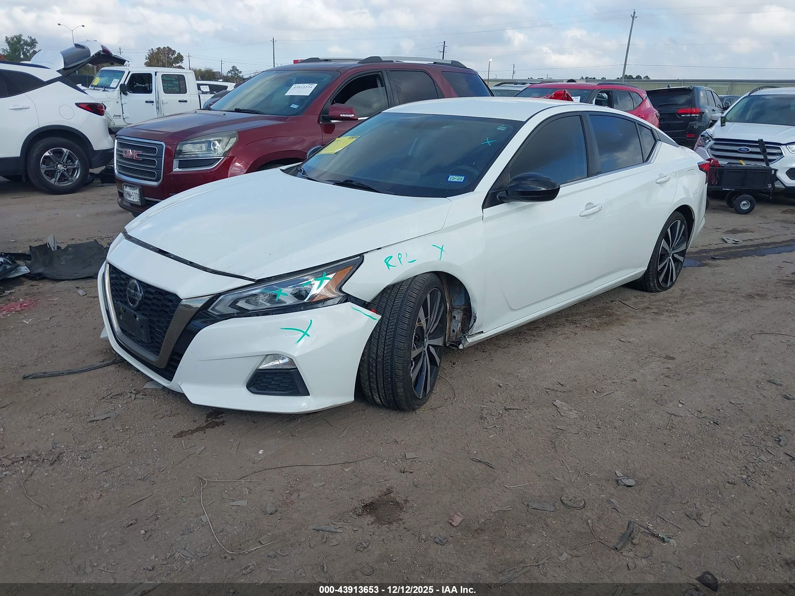 NISSAN ALTIMA image 2