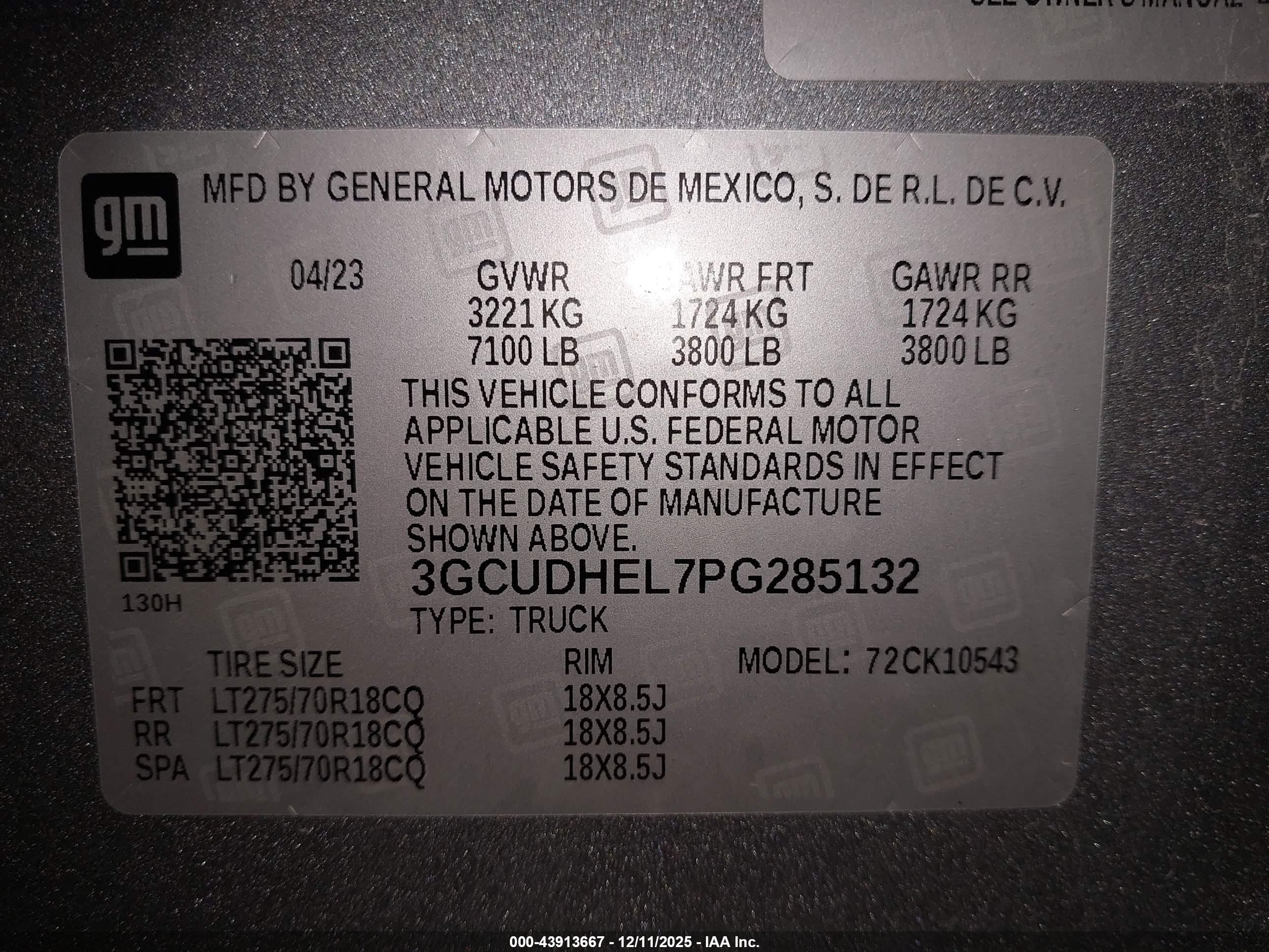 CHEVROLET SILVERADO image 9