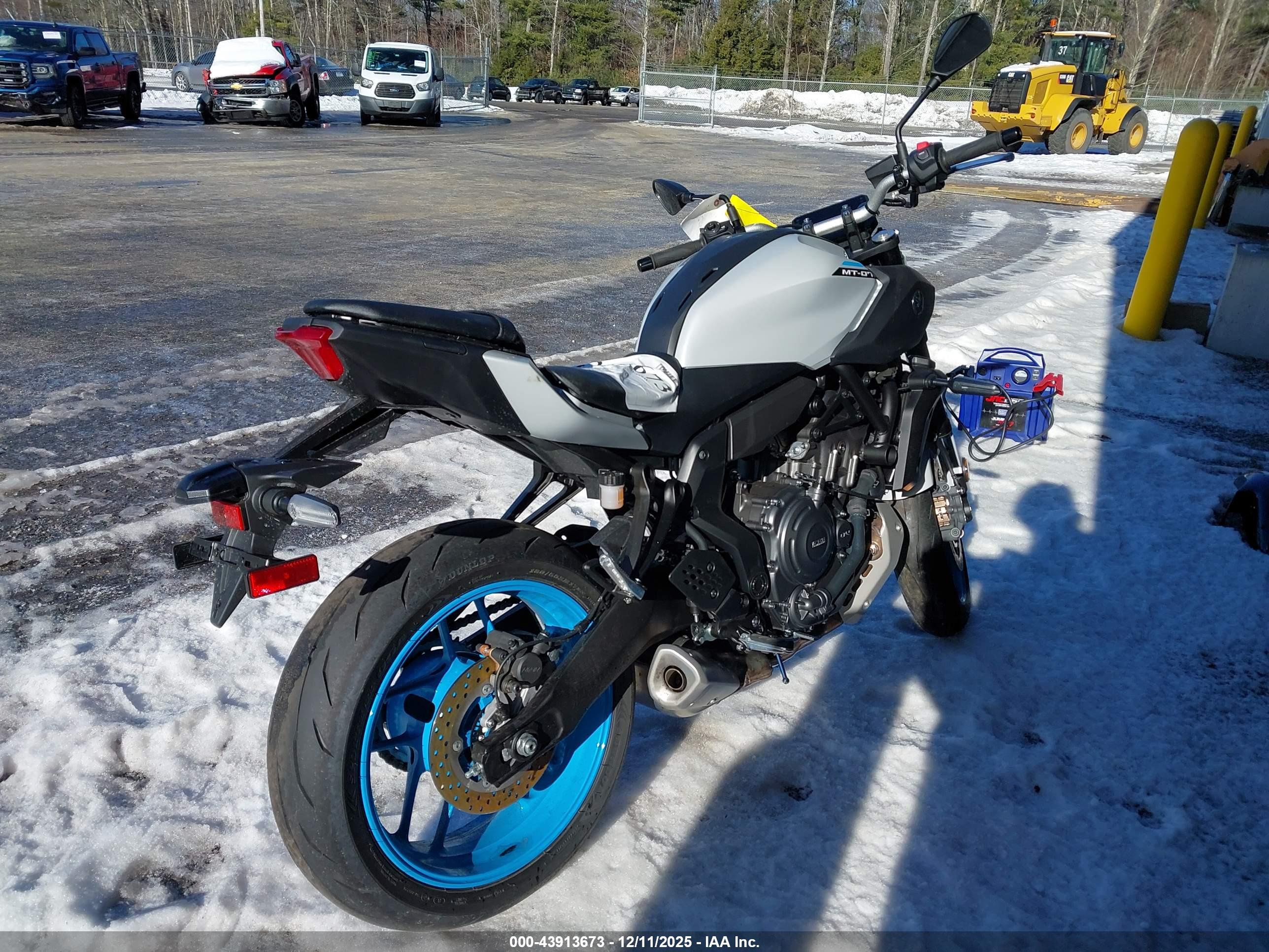 YAMAHA MTN690 image 4