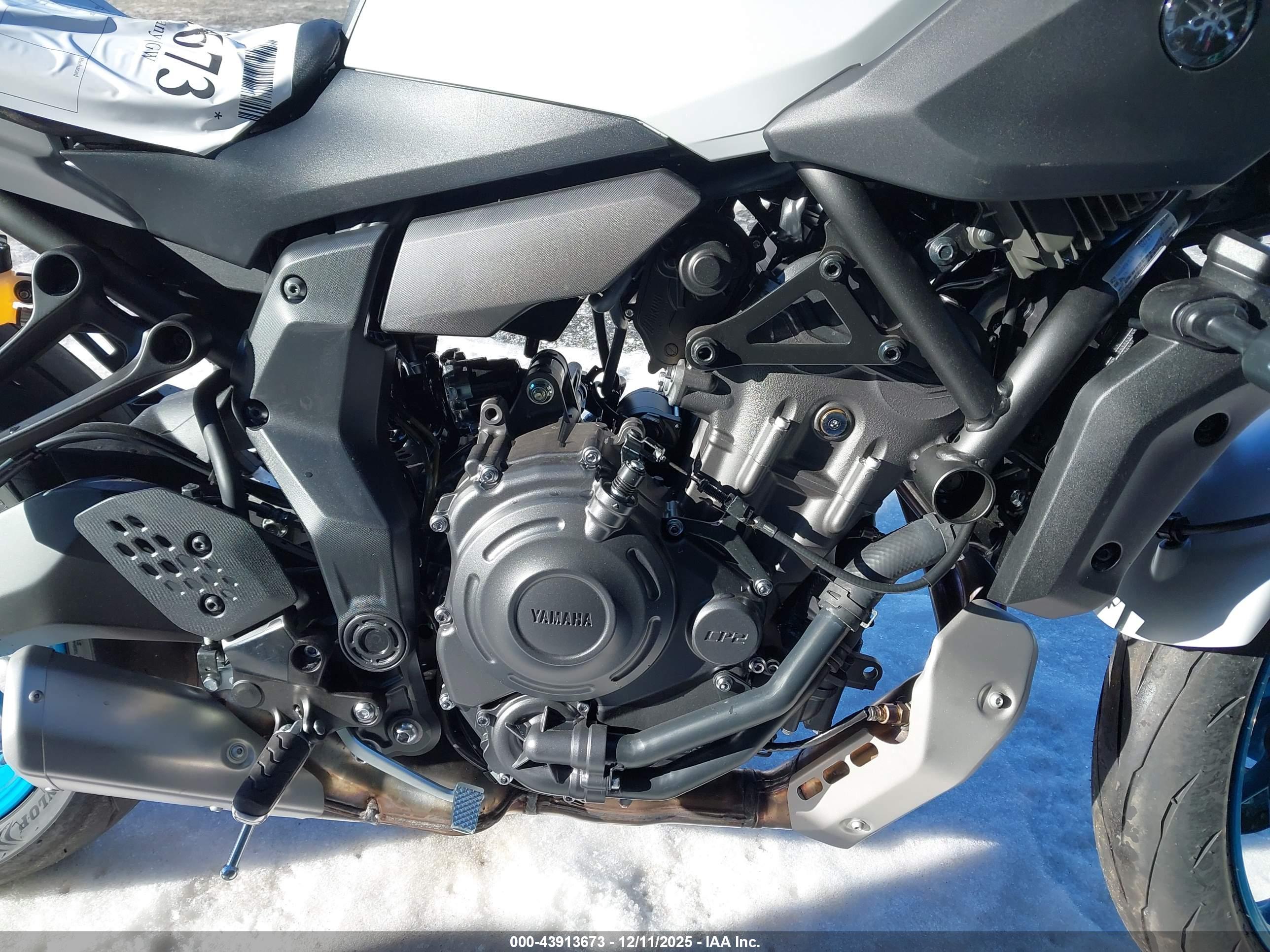 YAMAHA MTN690 image 8