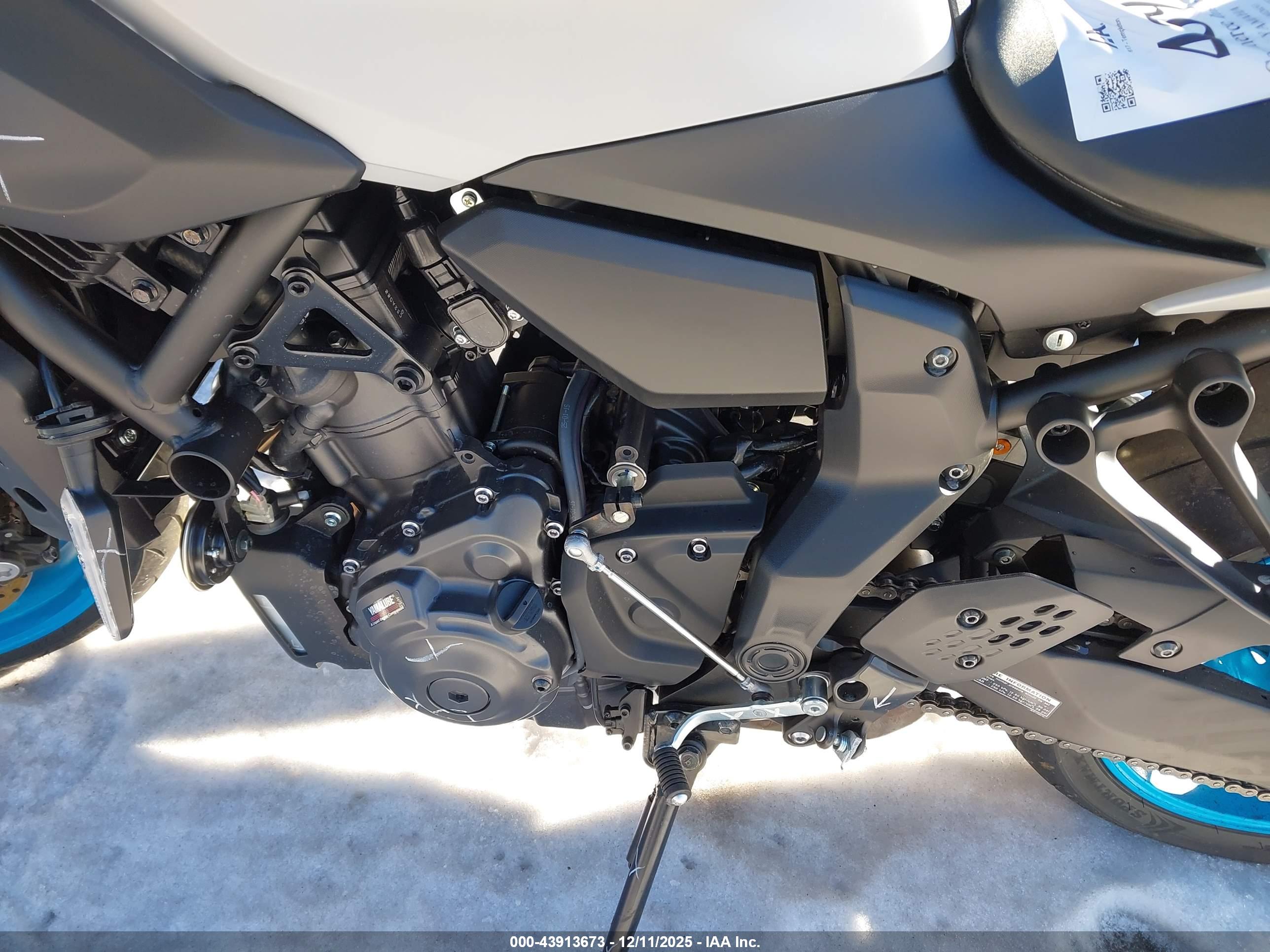 YAMAHA MTN690 image 9
