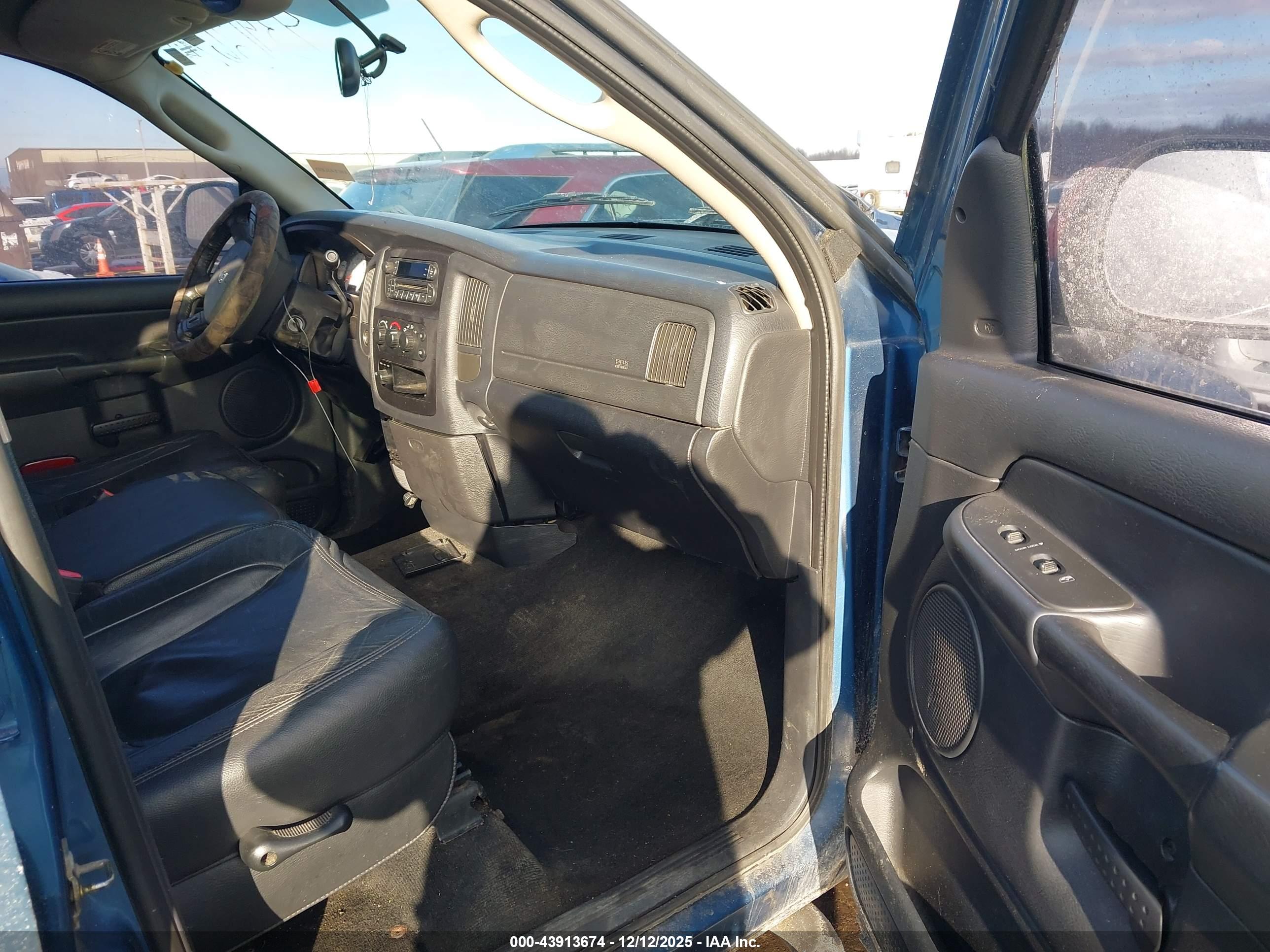DODGE RAM image 5