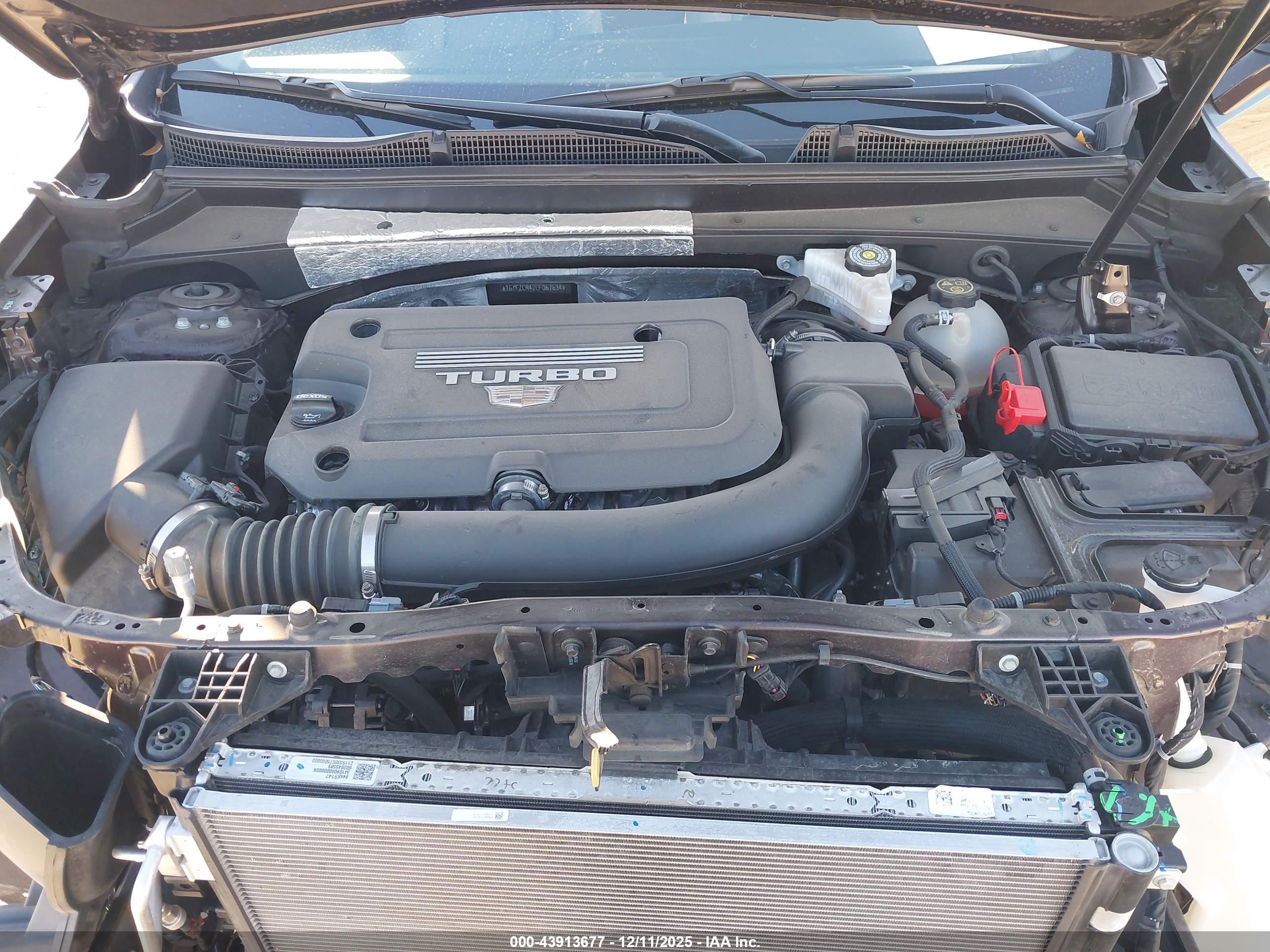 CADILLAC XT4 image 10