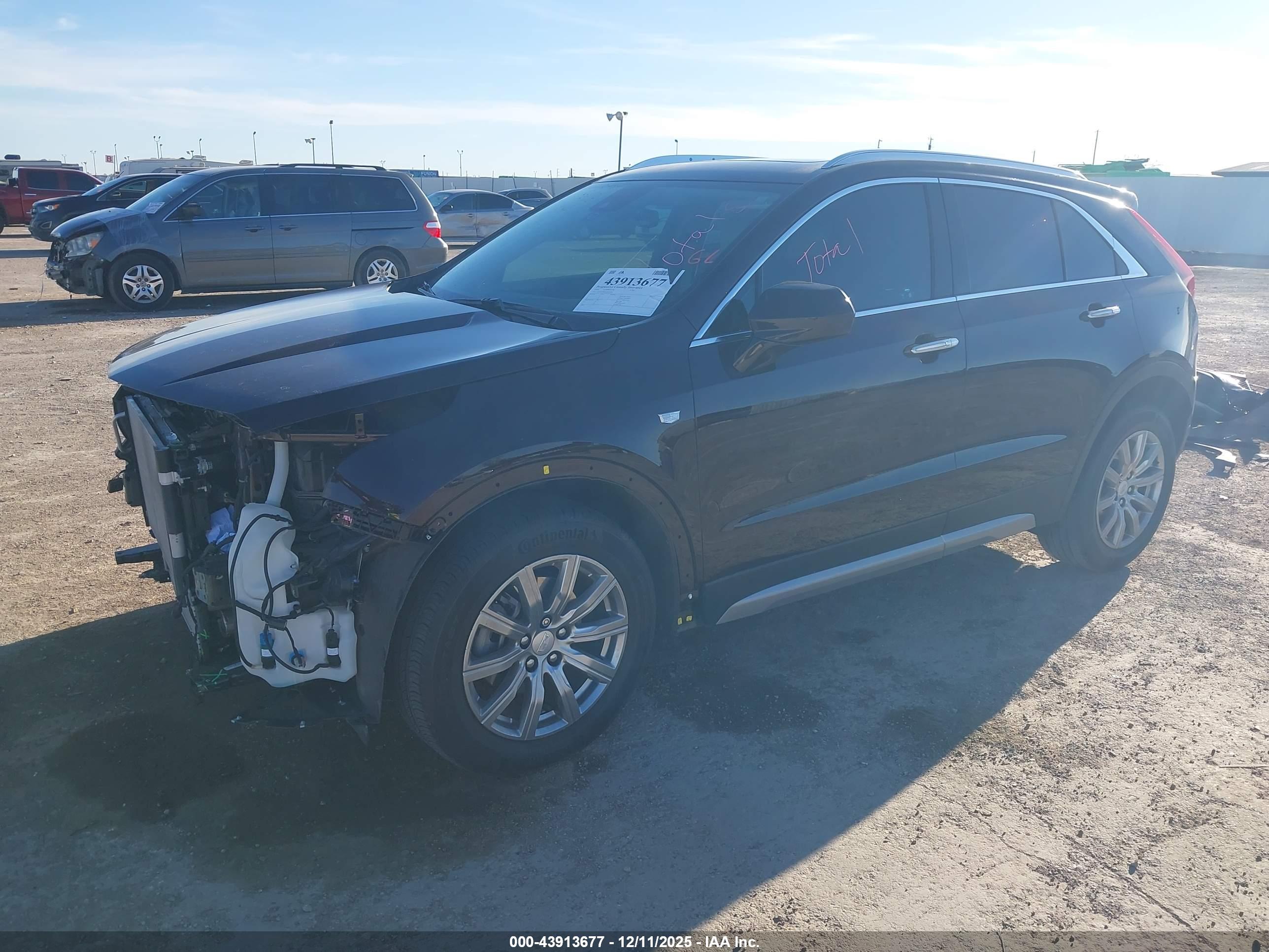 CADILLAC XT4 image 2