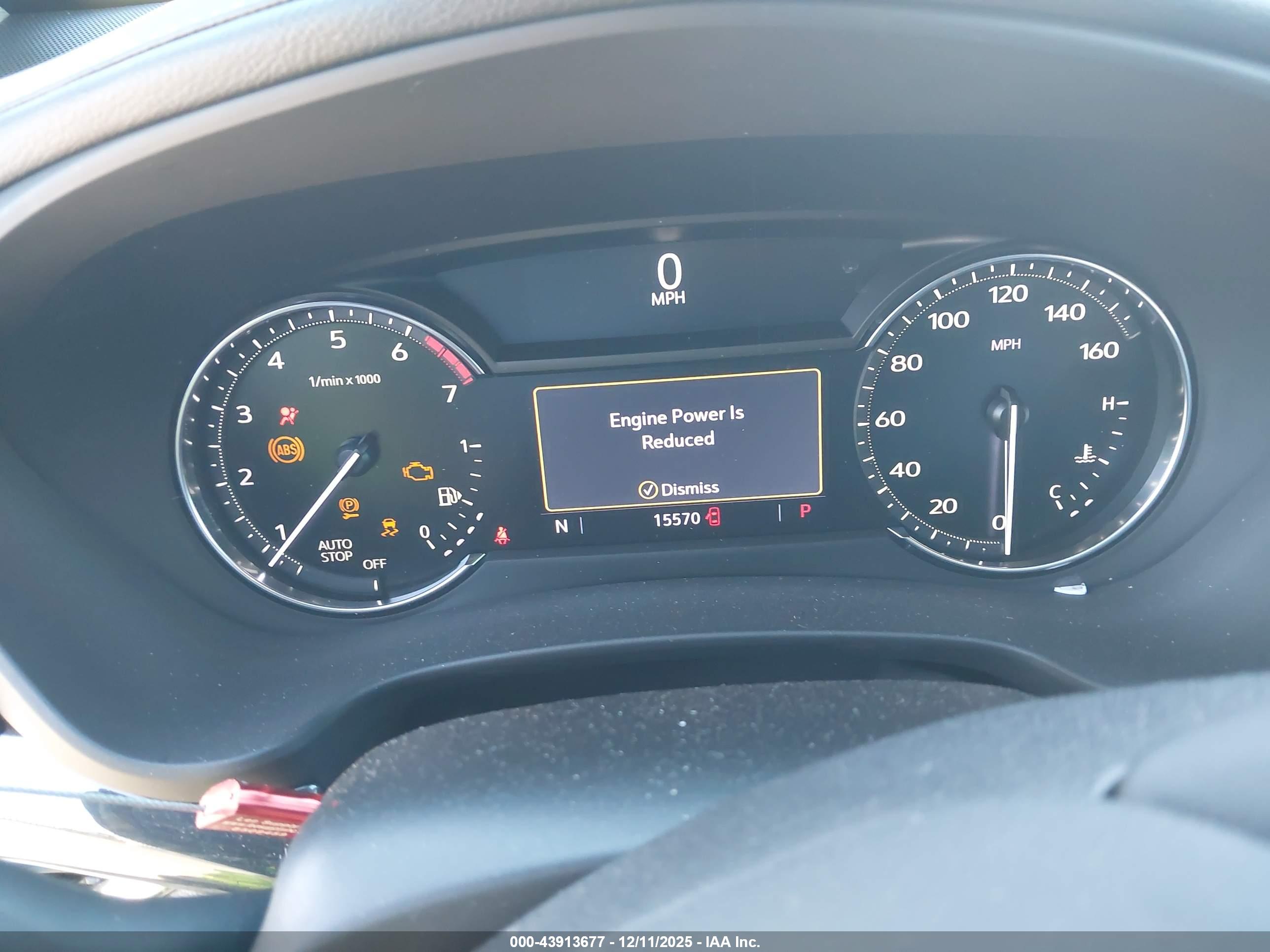 CADILLAC XT4 image 7