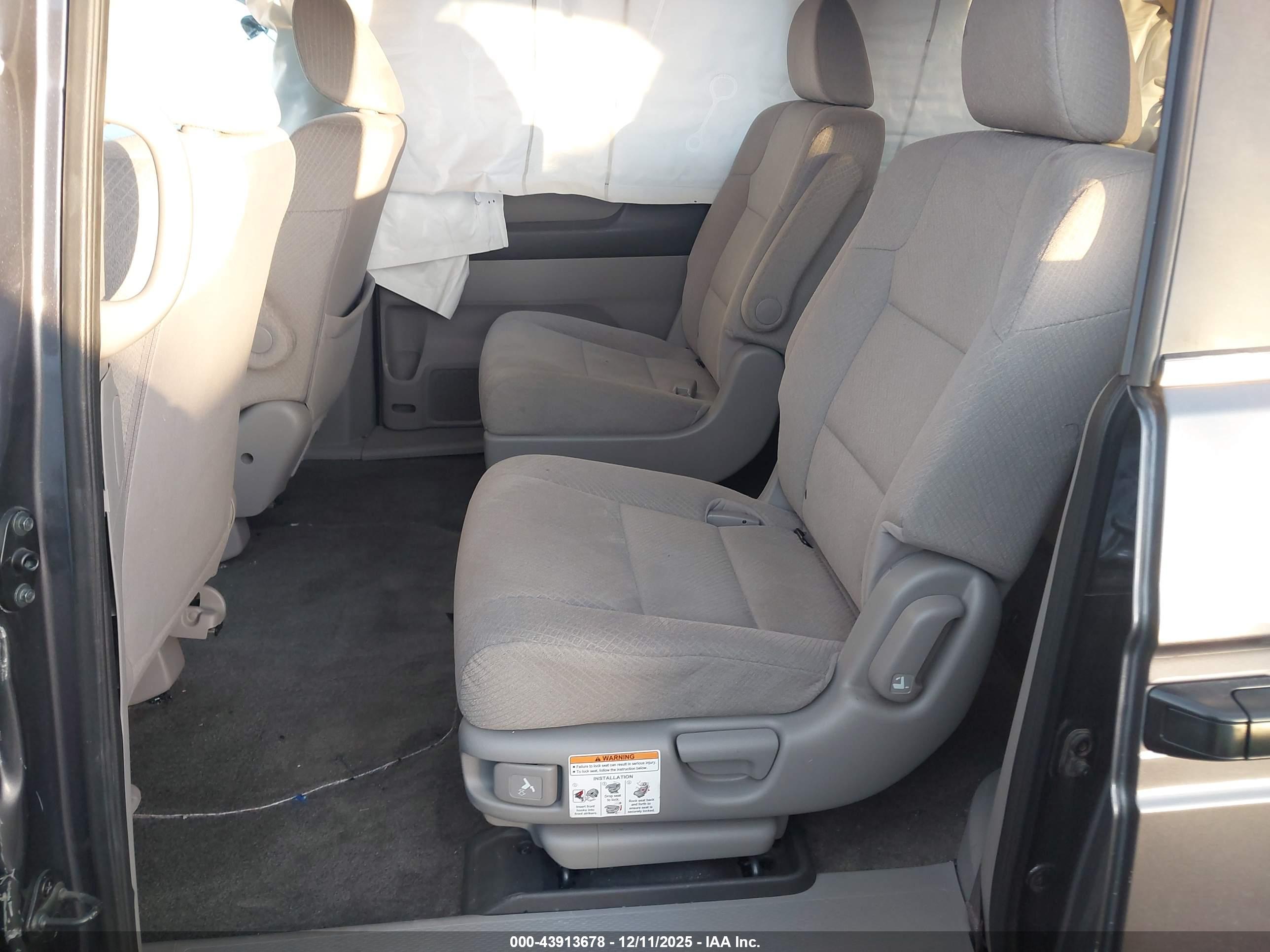 HONDA ODYSSEY image 8