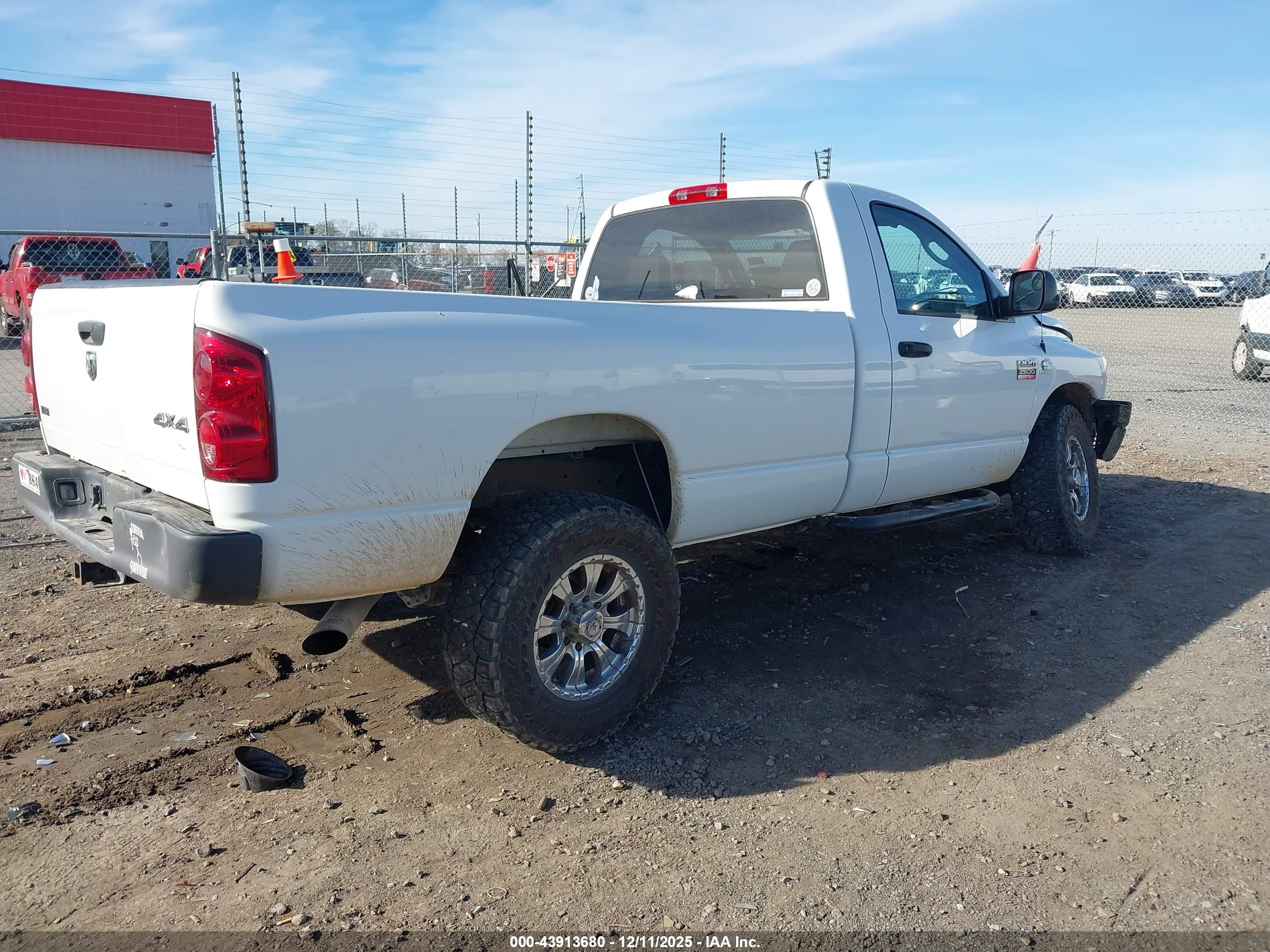 DODGE RAM image 4