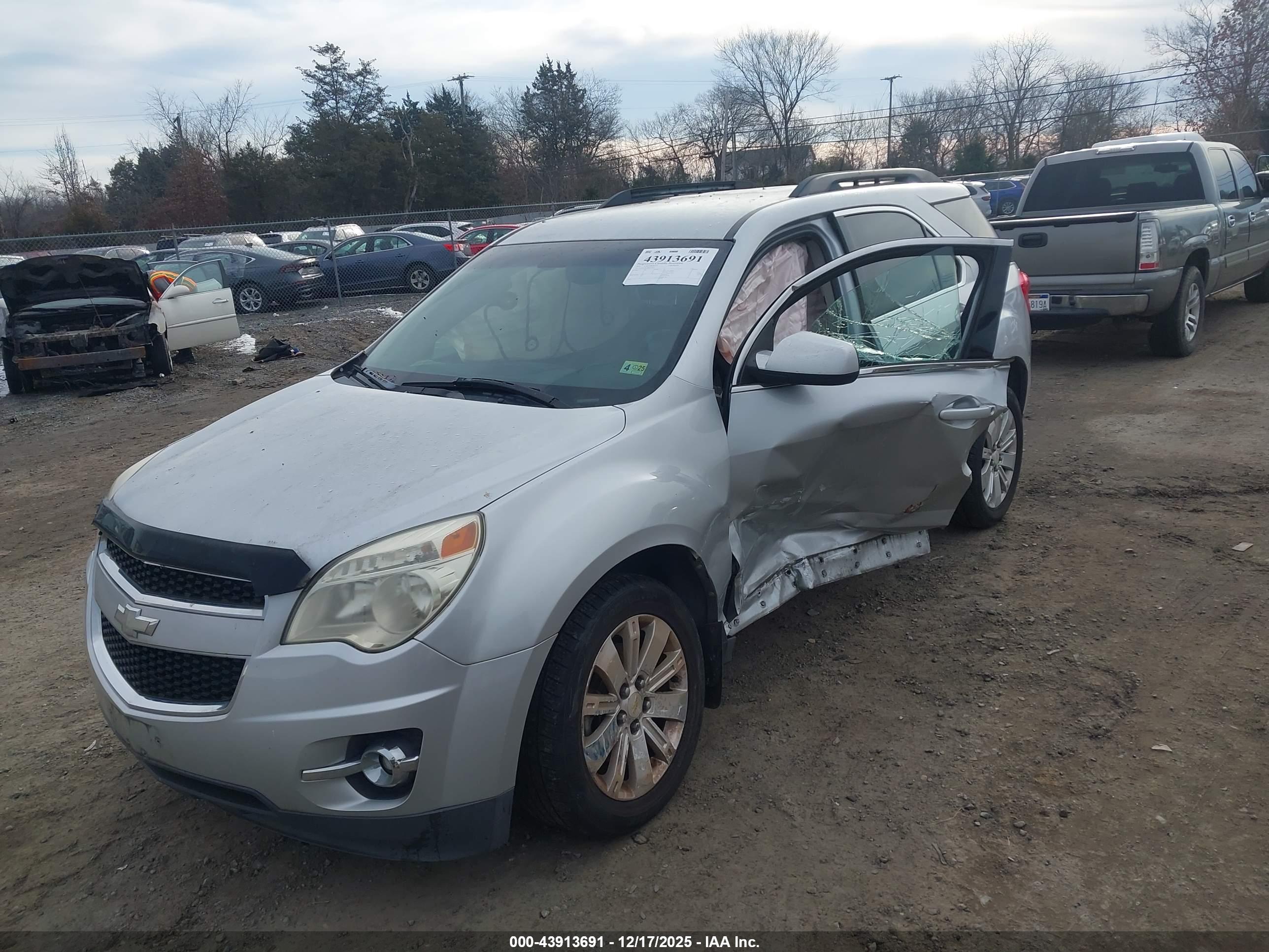 CHEVROLET EQUINOX image 2