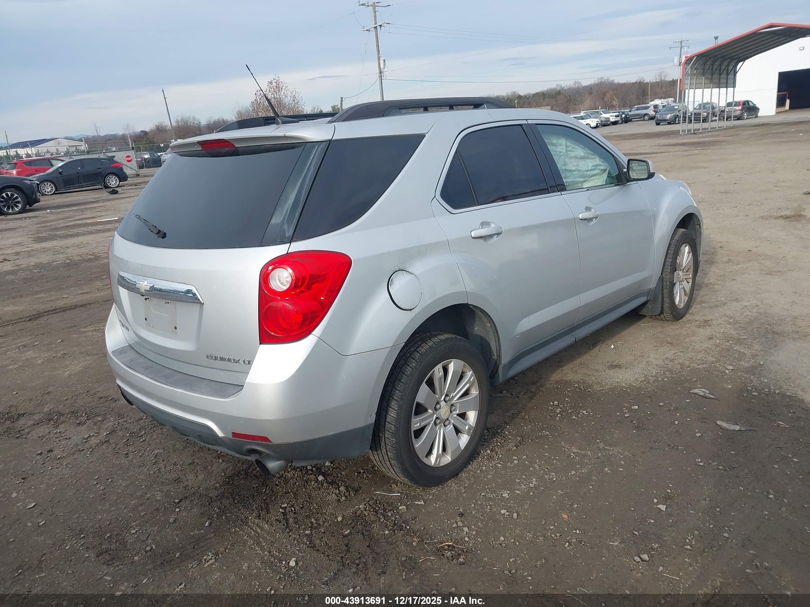 CHEVROLET EQUINOX image 4