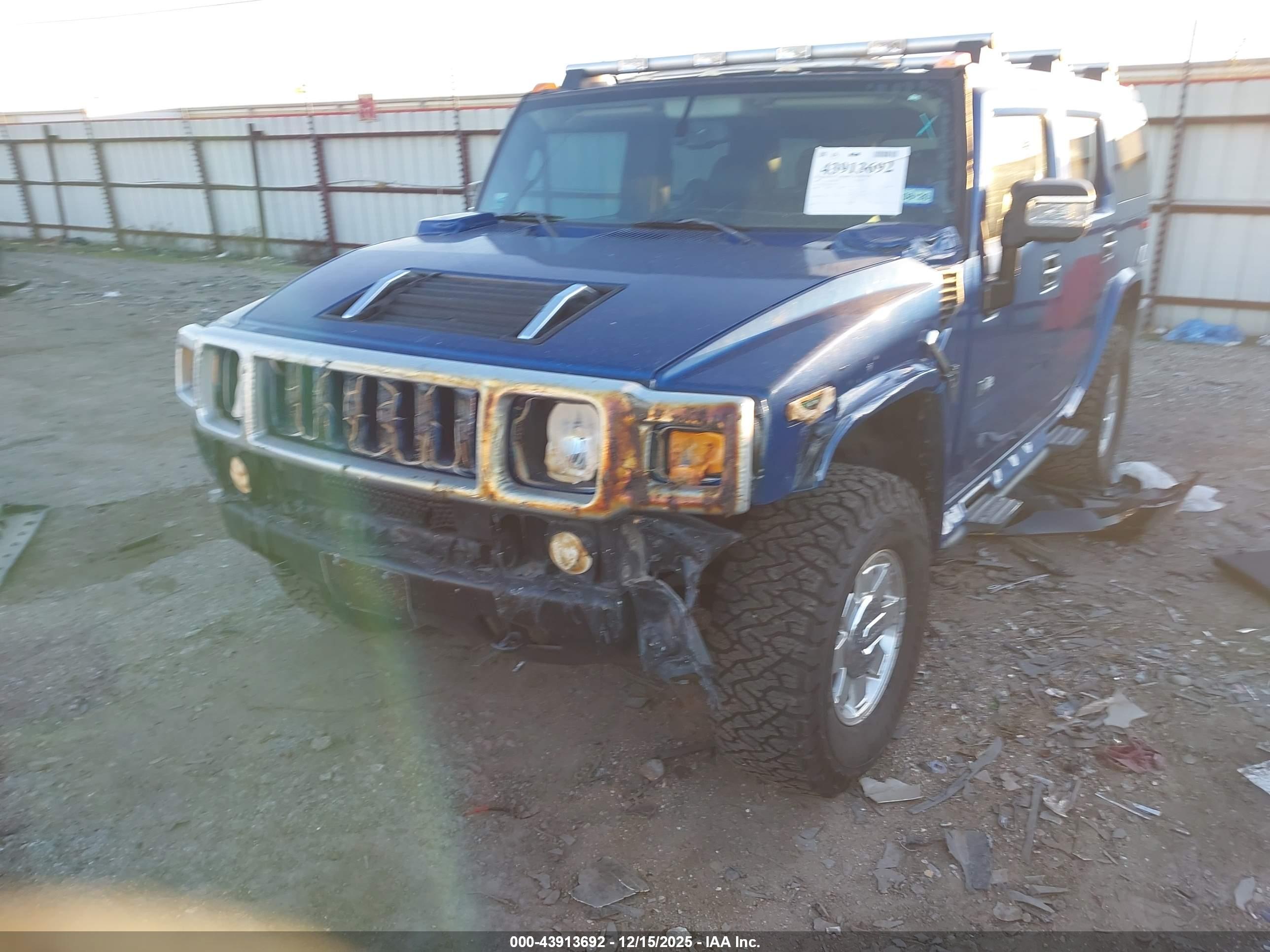 HUMMER H2 image 2