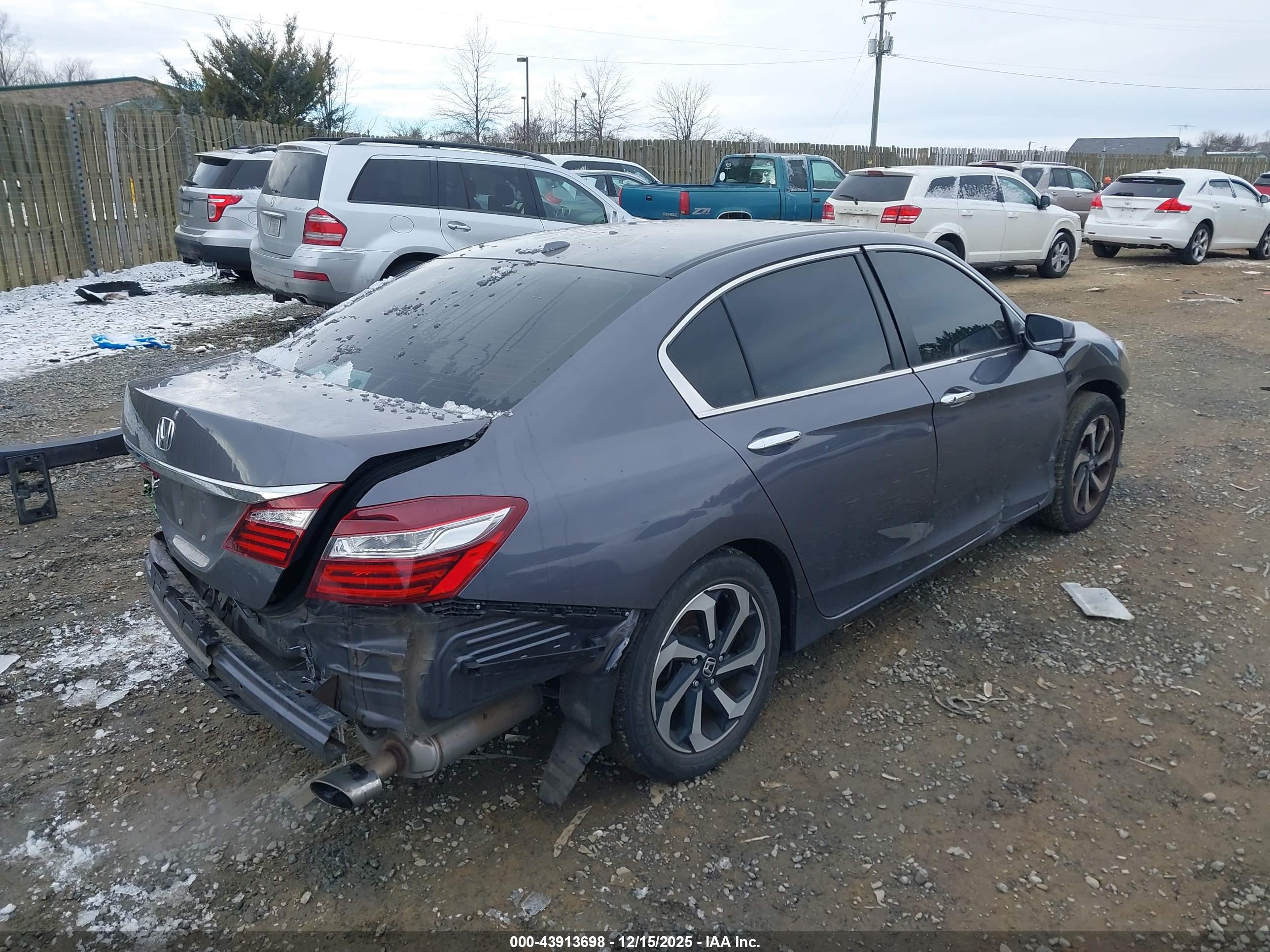 HONDA ACCORD image 4
