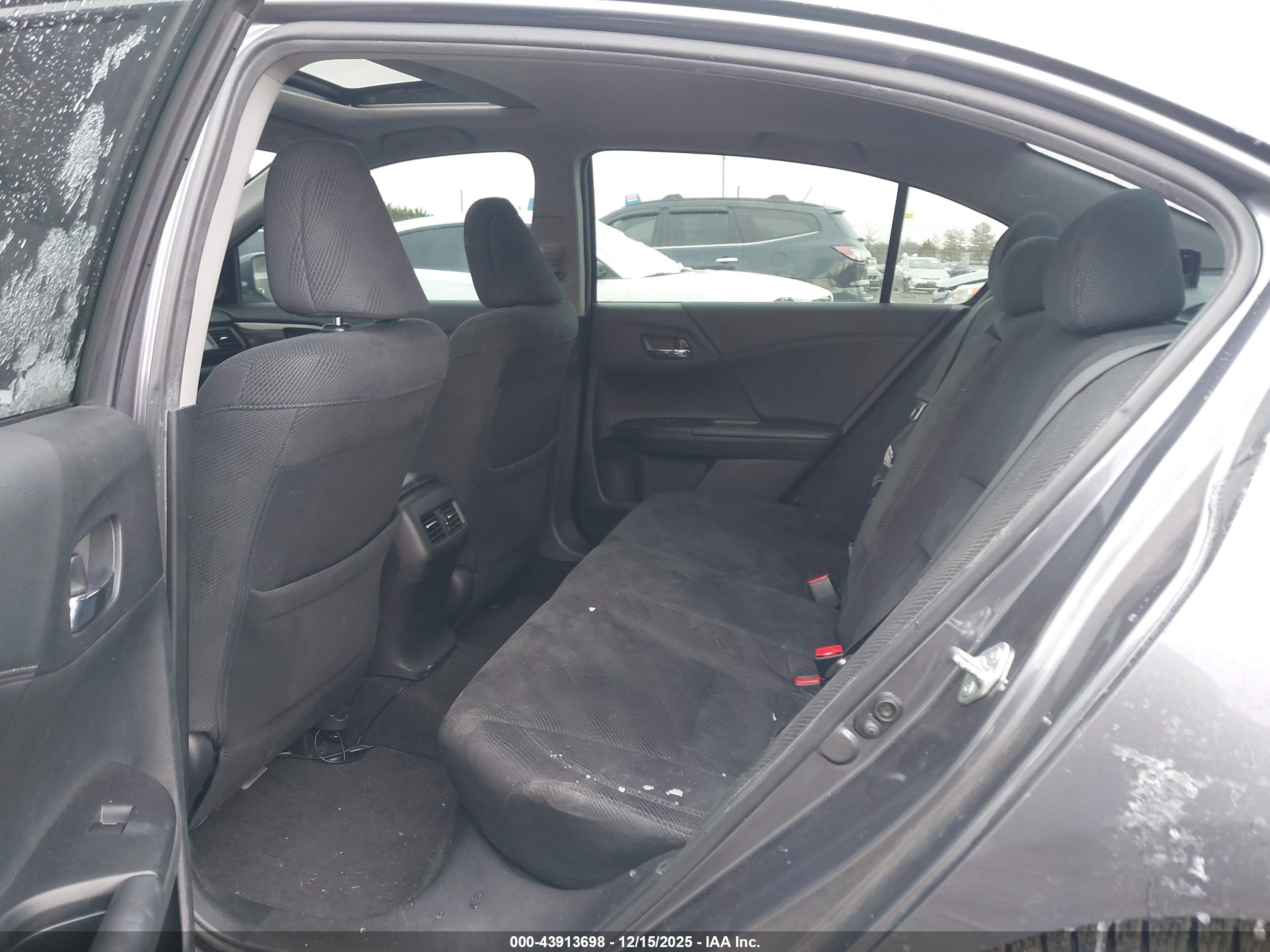 HONDA ACCORD image 8
