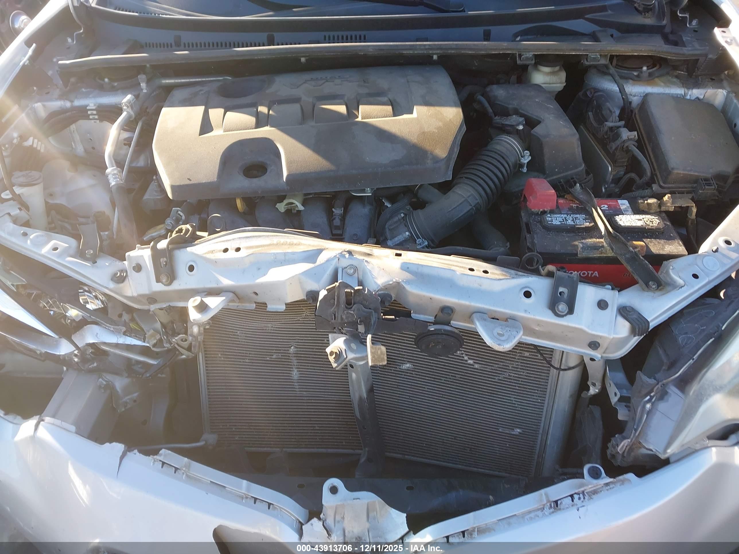 TOYOTA COROLLA image 10
