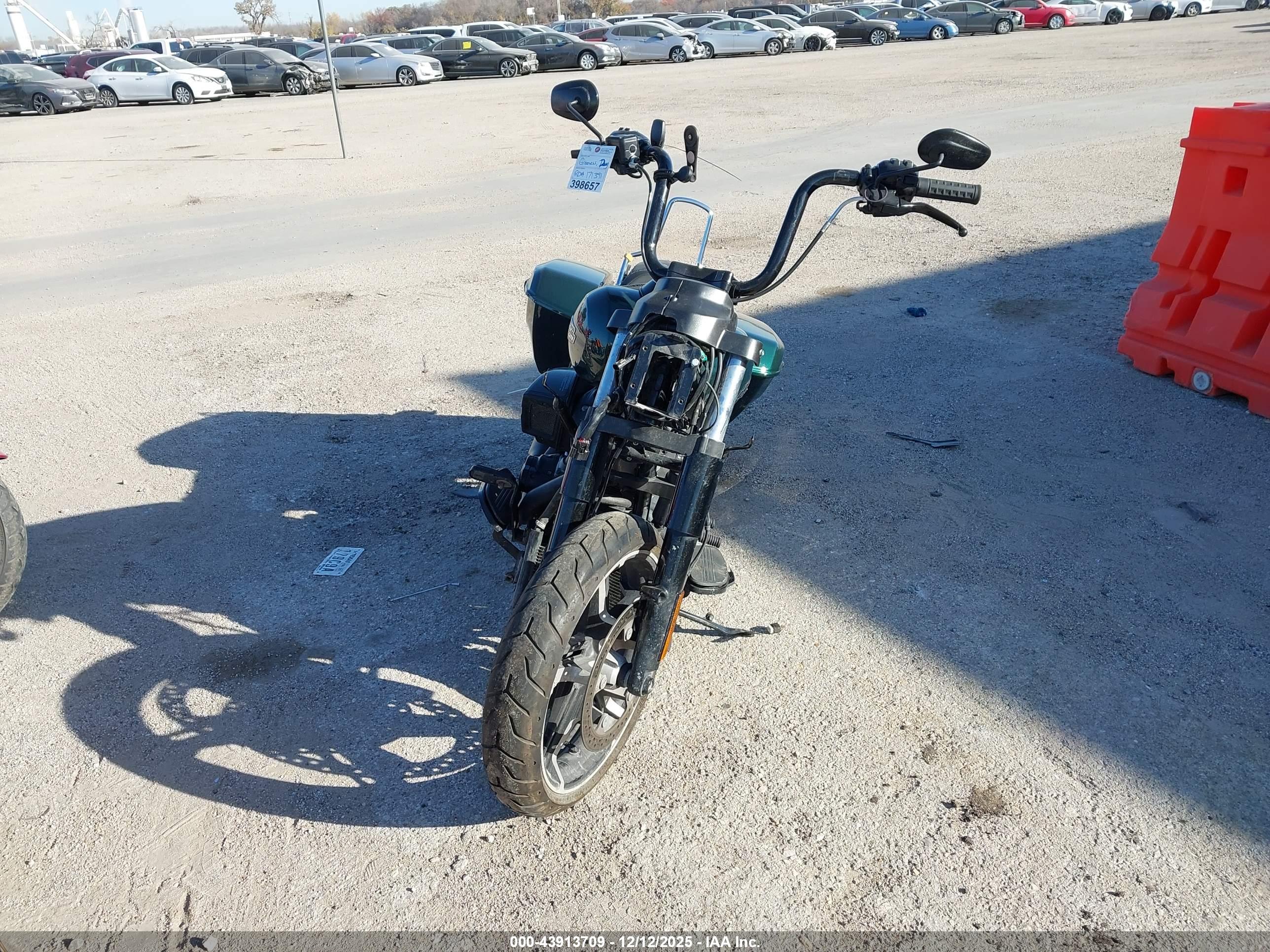 HARLEY-DAVIDSON FLTRX image 5