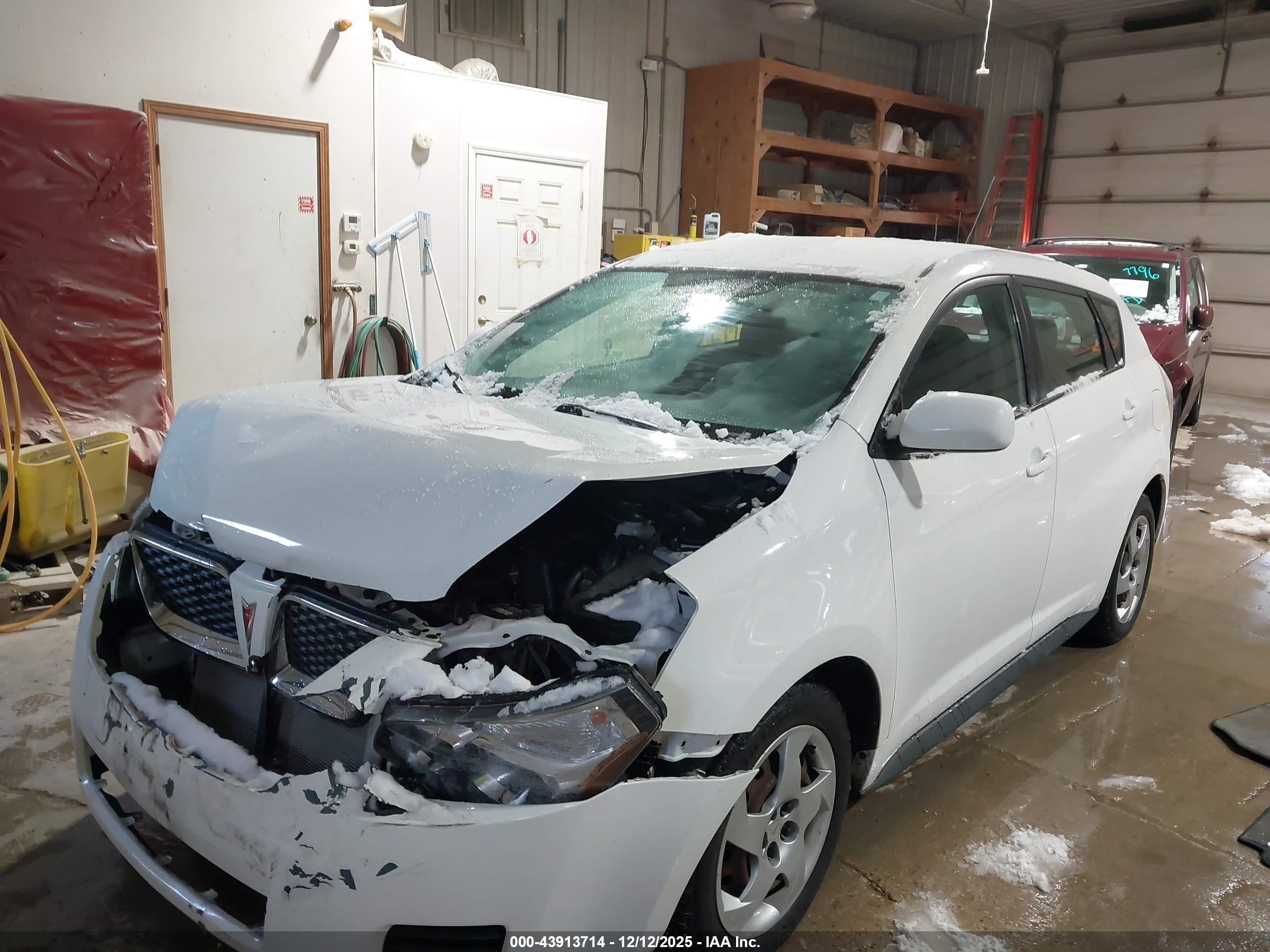 PONTIAC VIBE image 2
