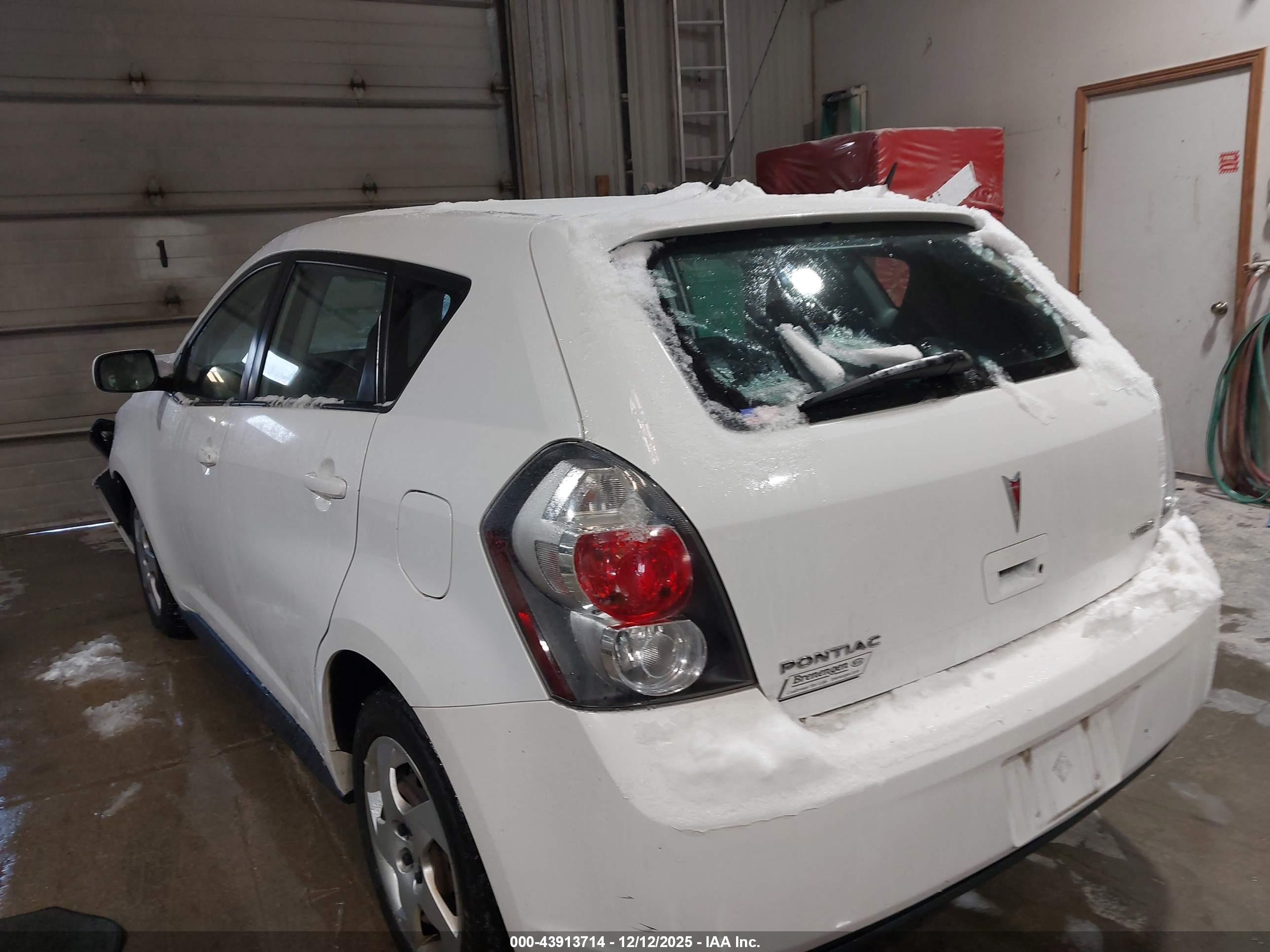 PONTIAC VIBE image 3