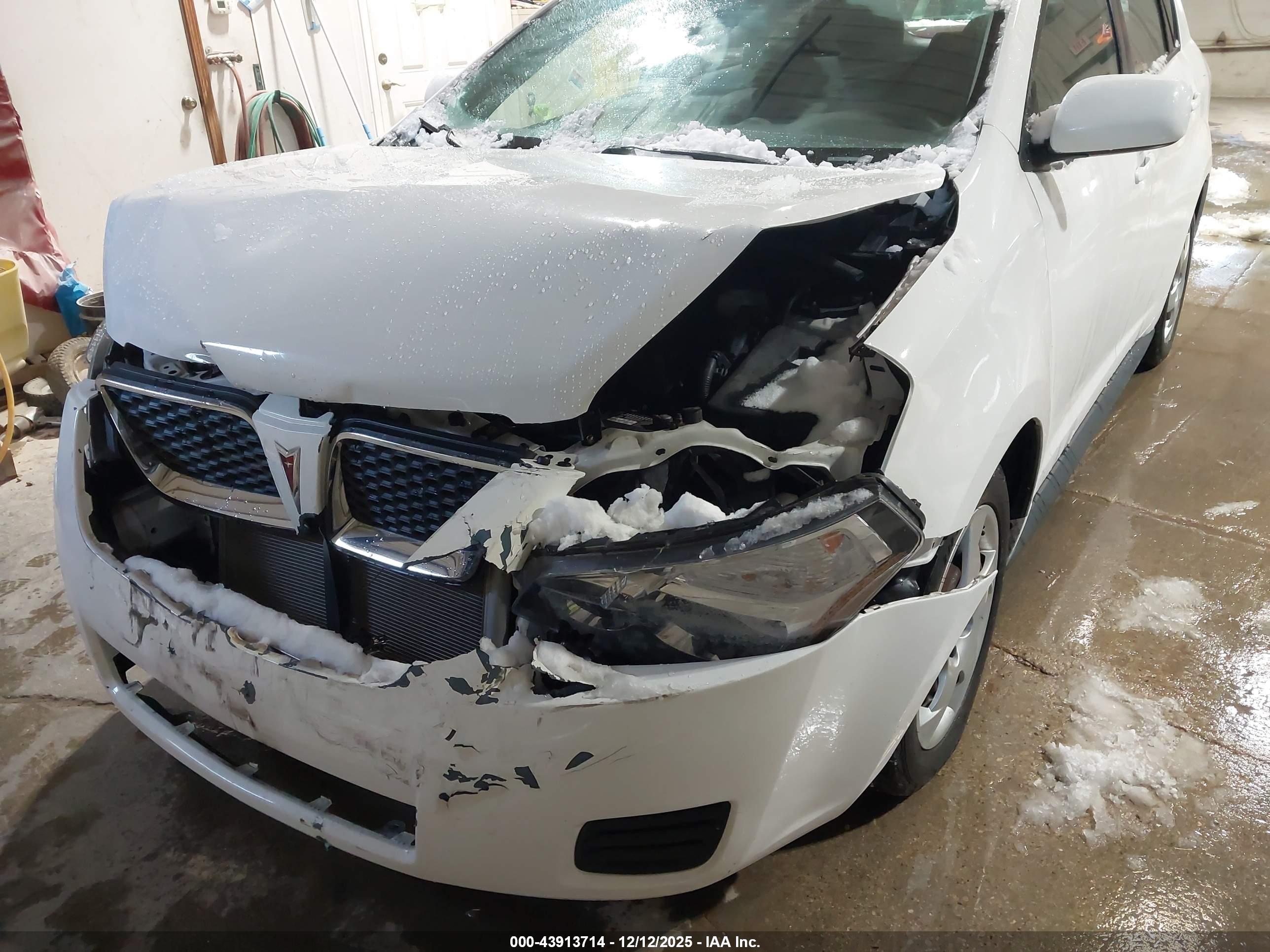 PONTIAC VIBE image 6