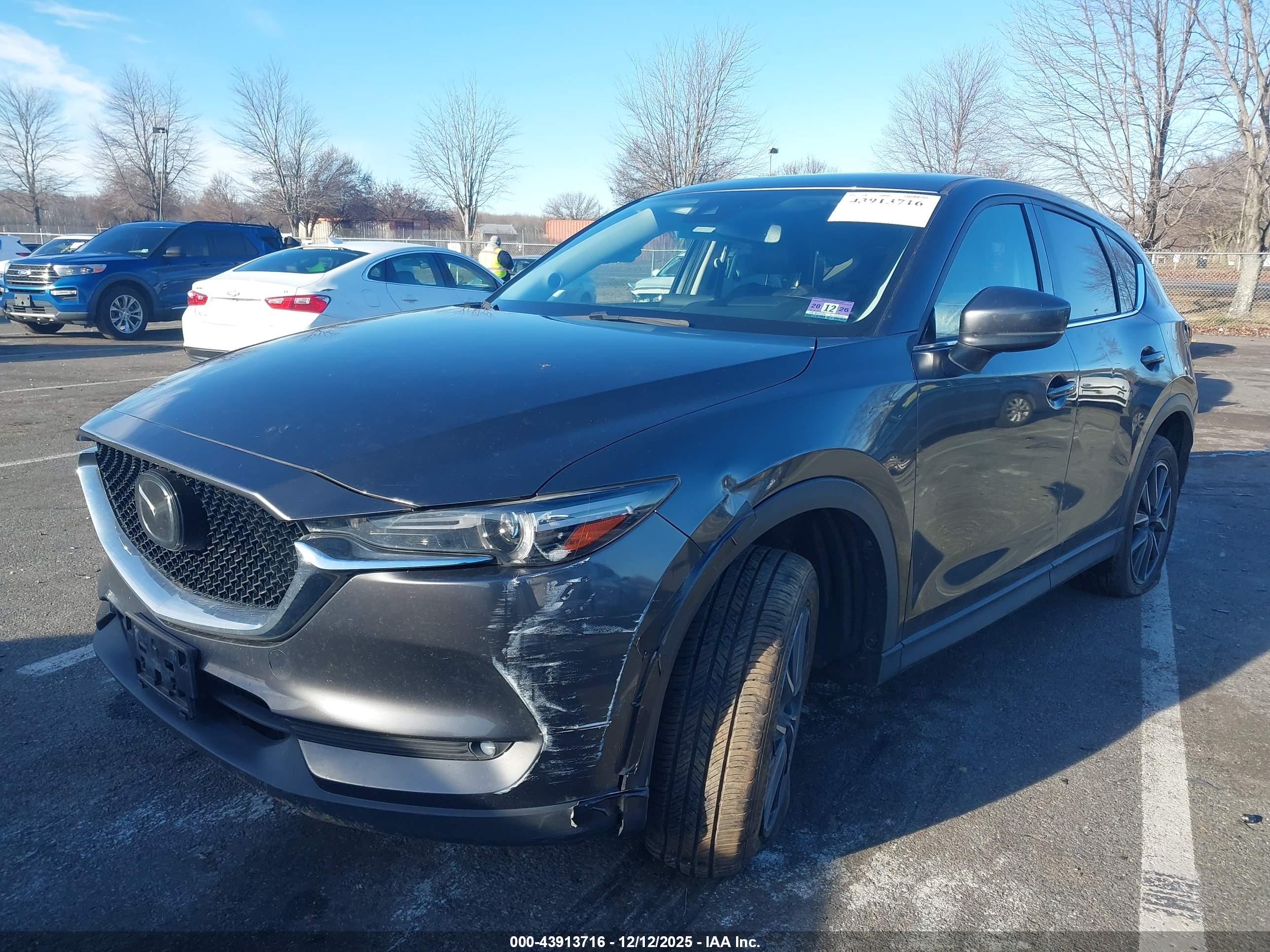 MAZDA CX-5 image 2