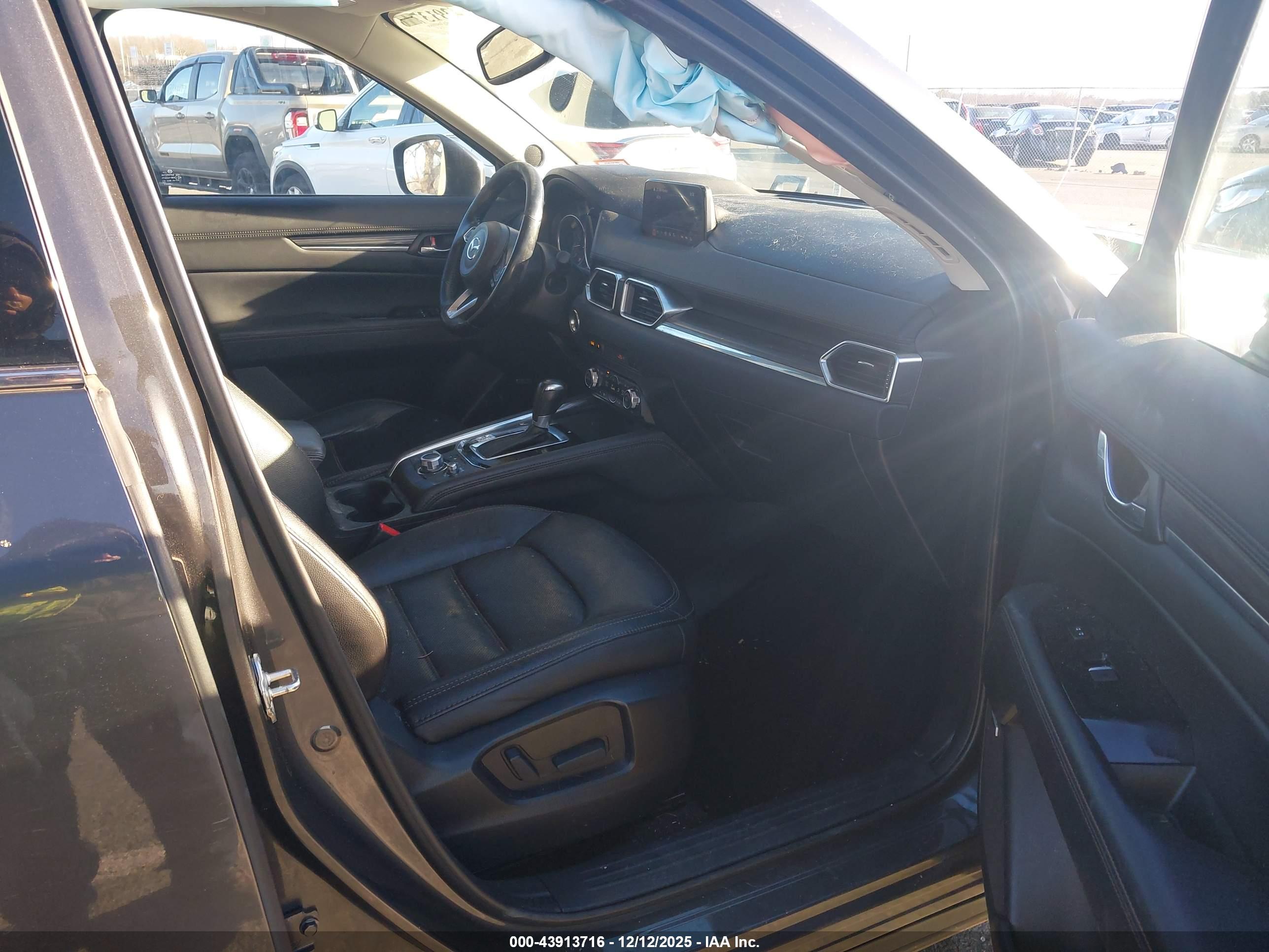 MAZDA CX-5 image 5