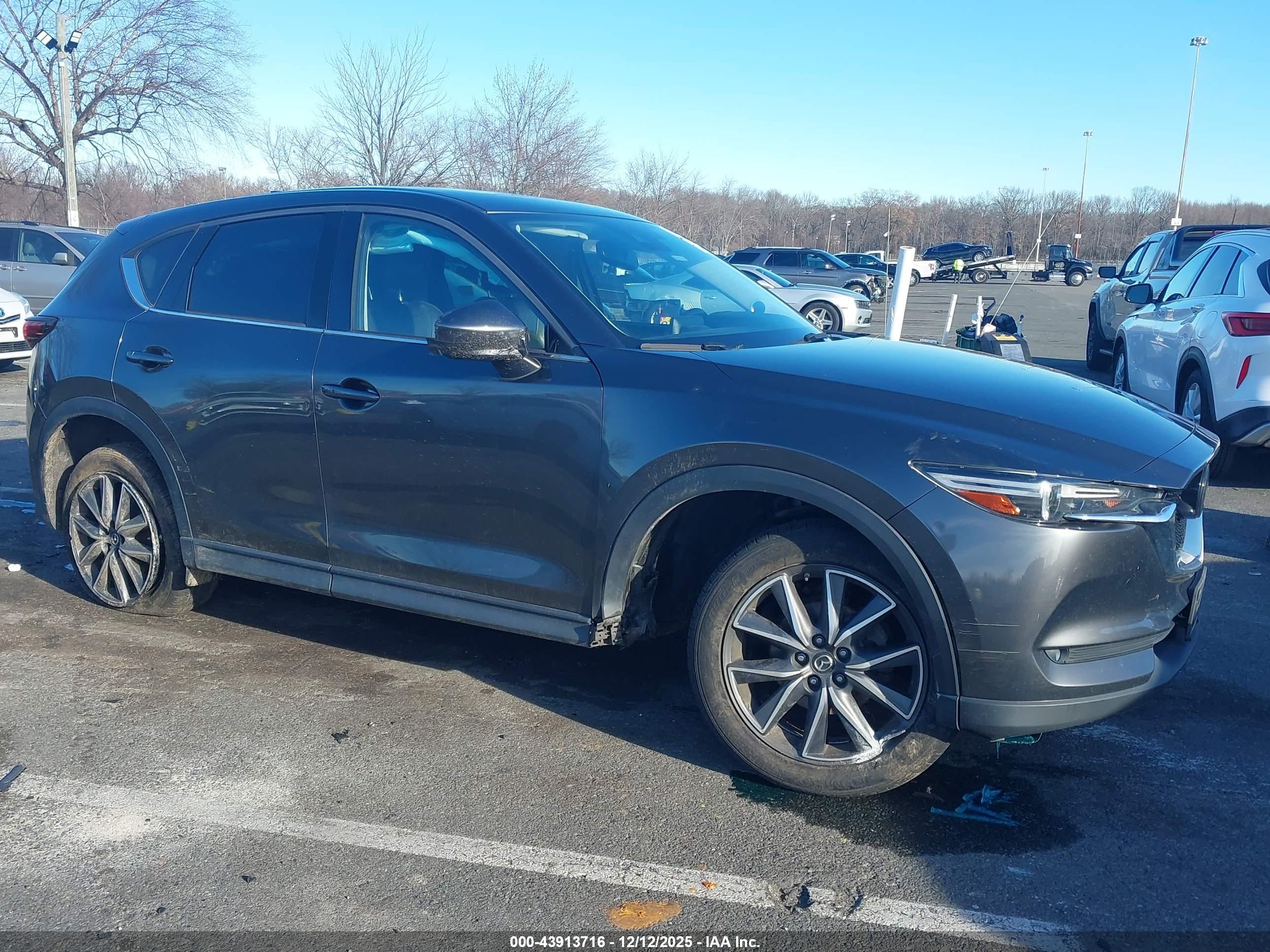 MAZDA CX-5 image 6