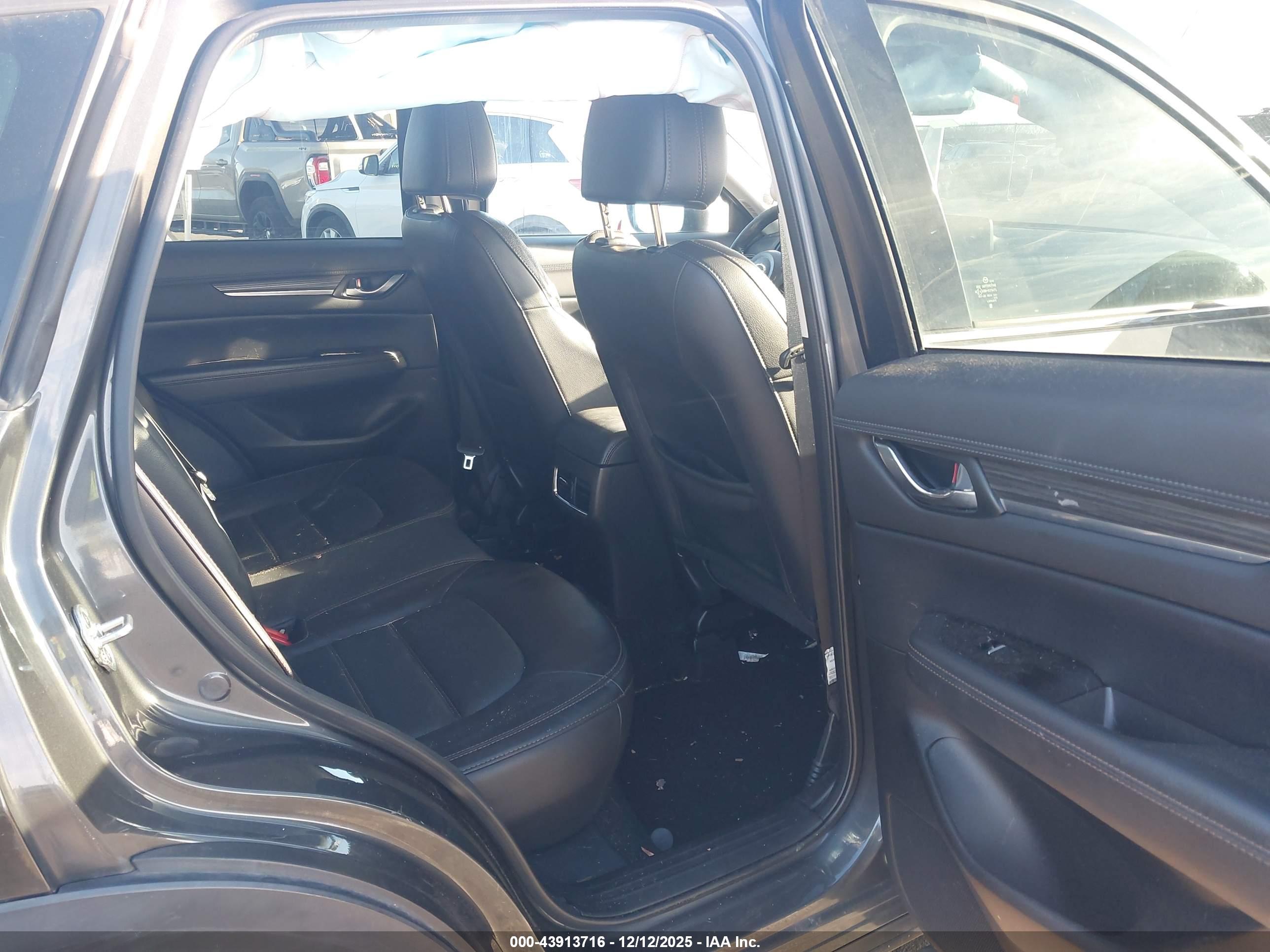MAZDA CX-5 image 8