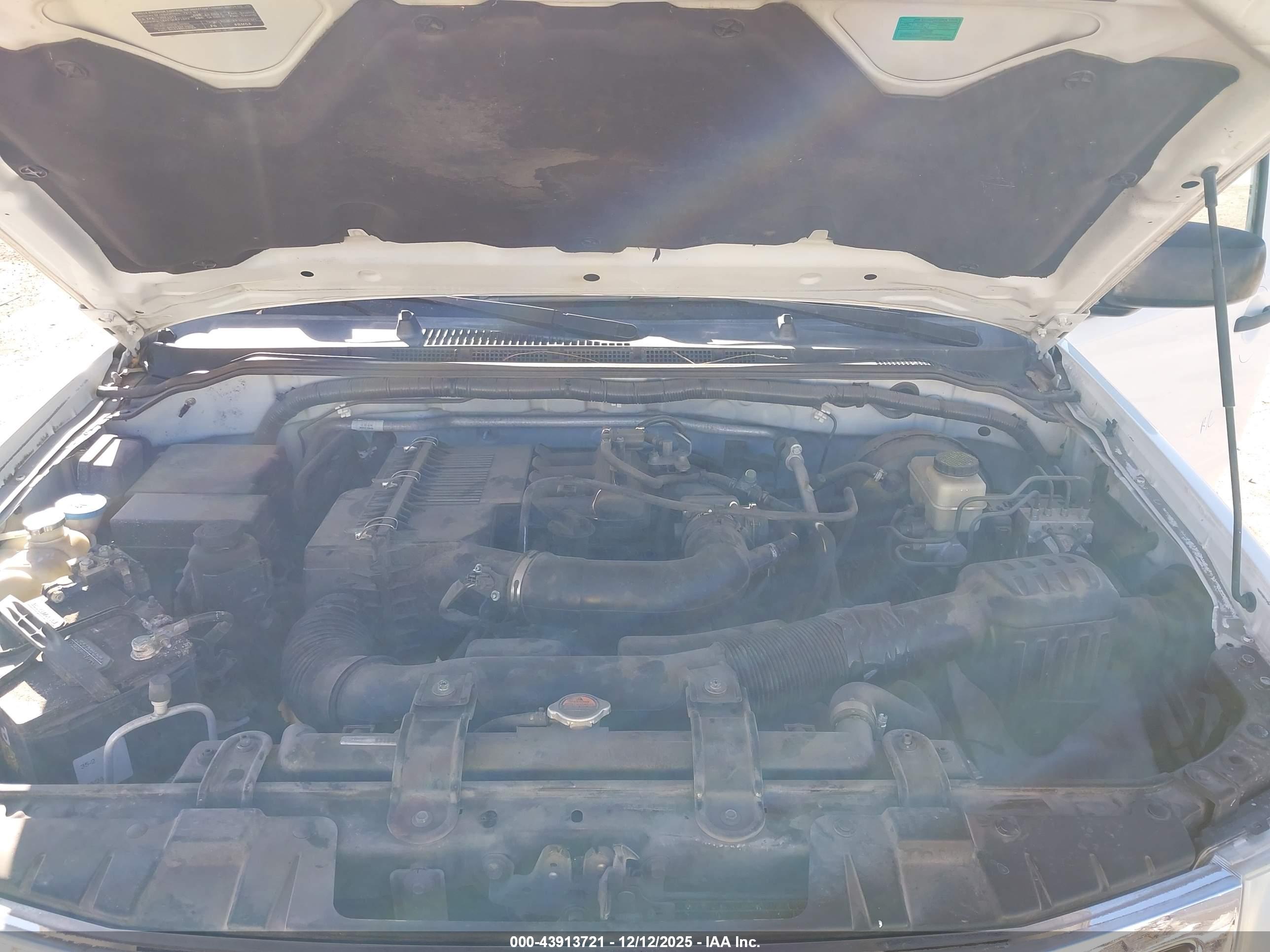 NISSAN FRONTIER image 10