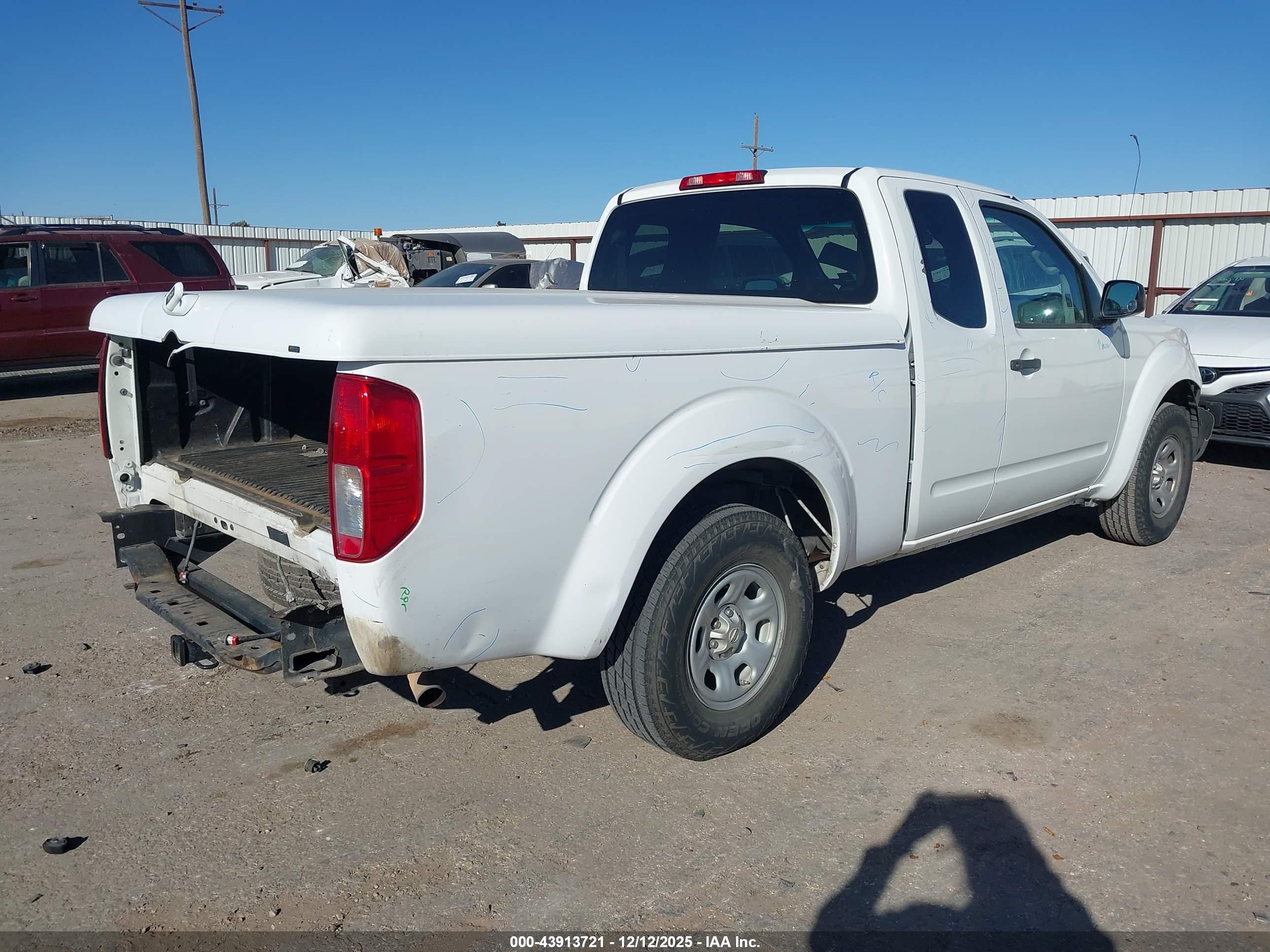 NISSAN FRONTIER image 4