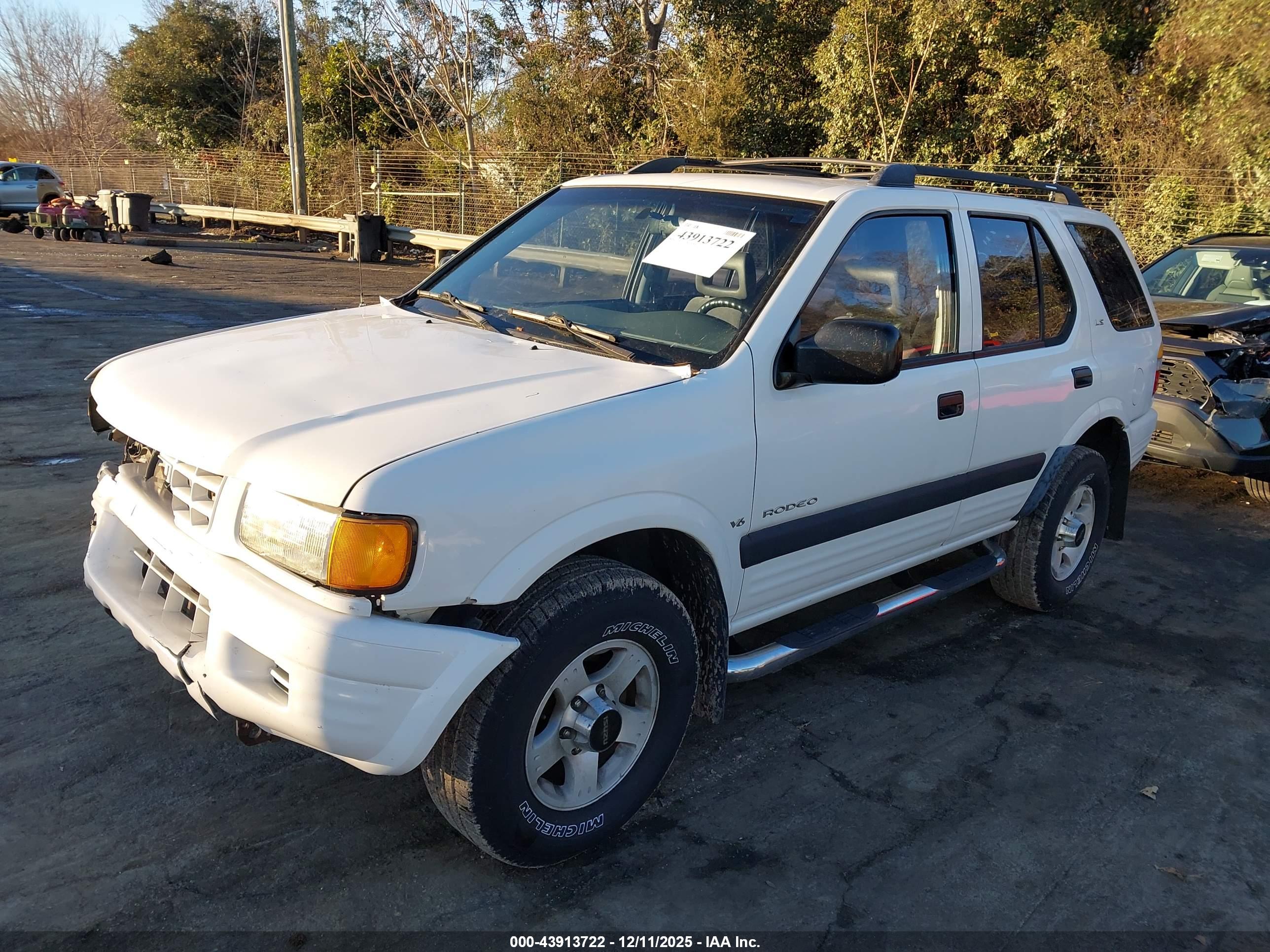 ISUZU RODEO image 2
