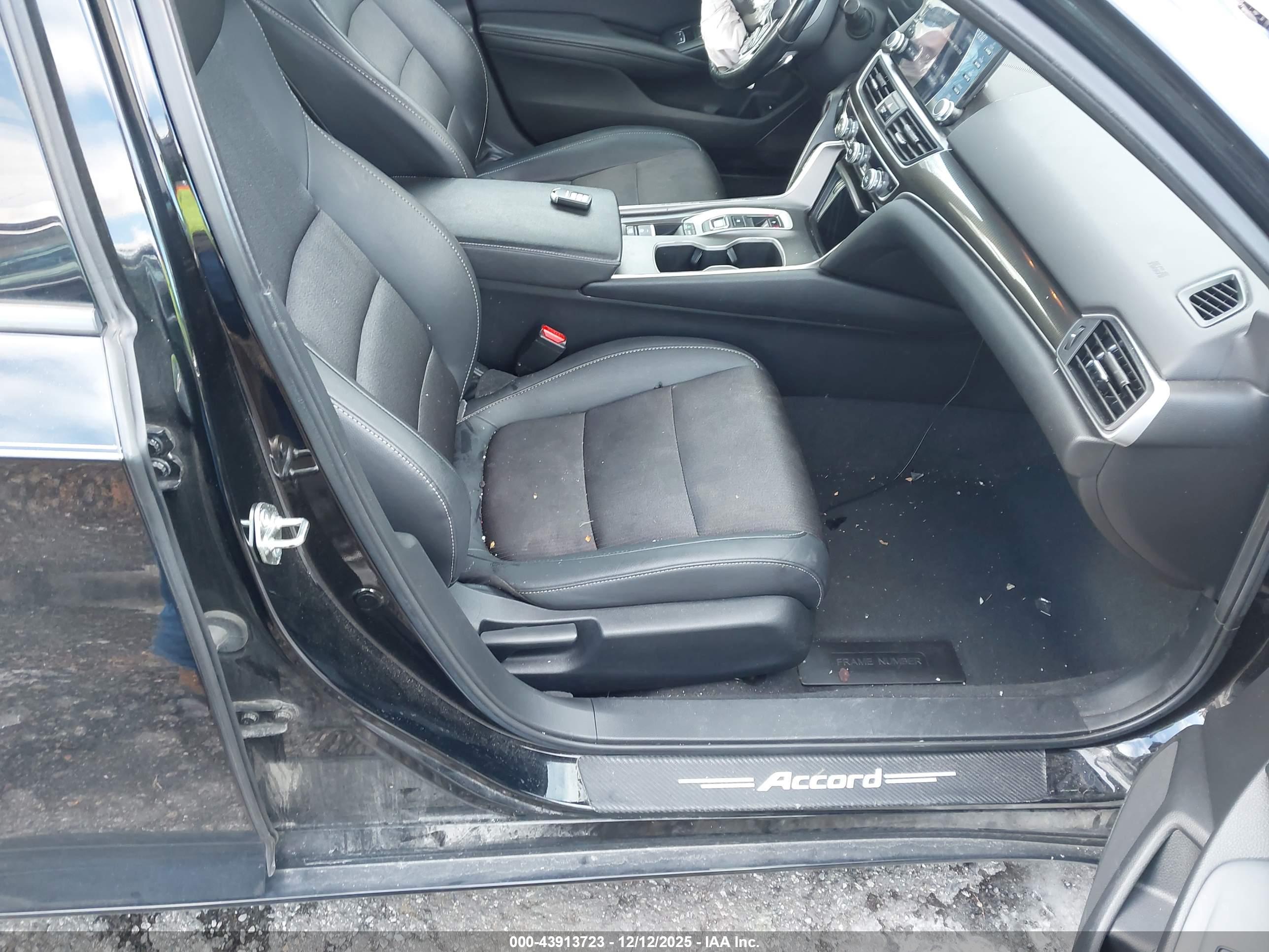 HONDA ACCORD image 5