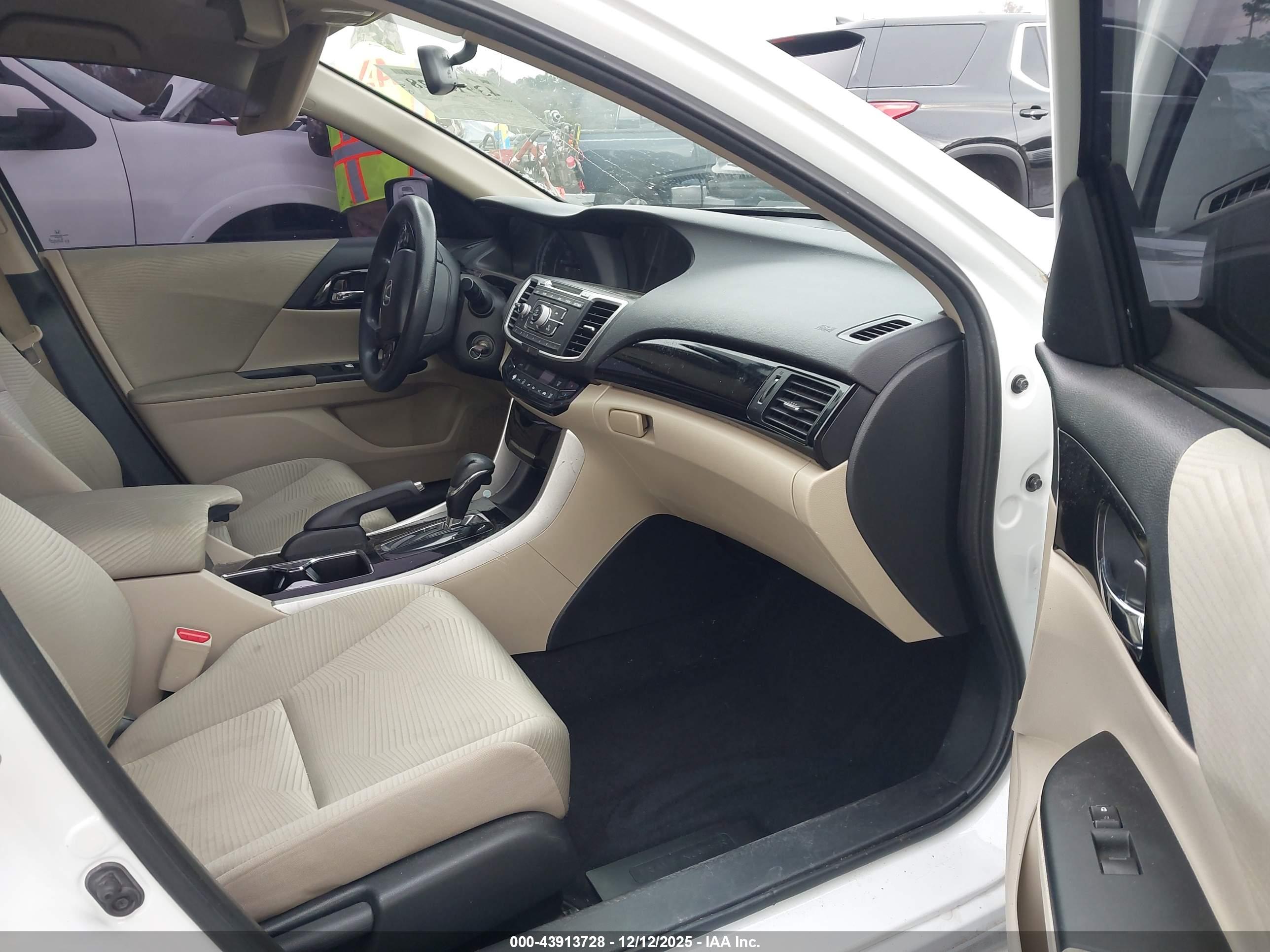 HONDA ACCORD image 5