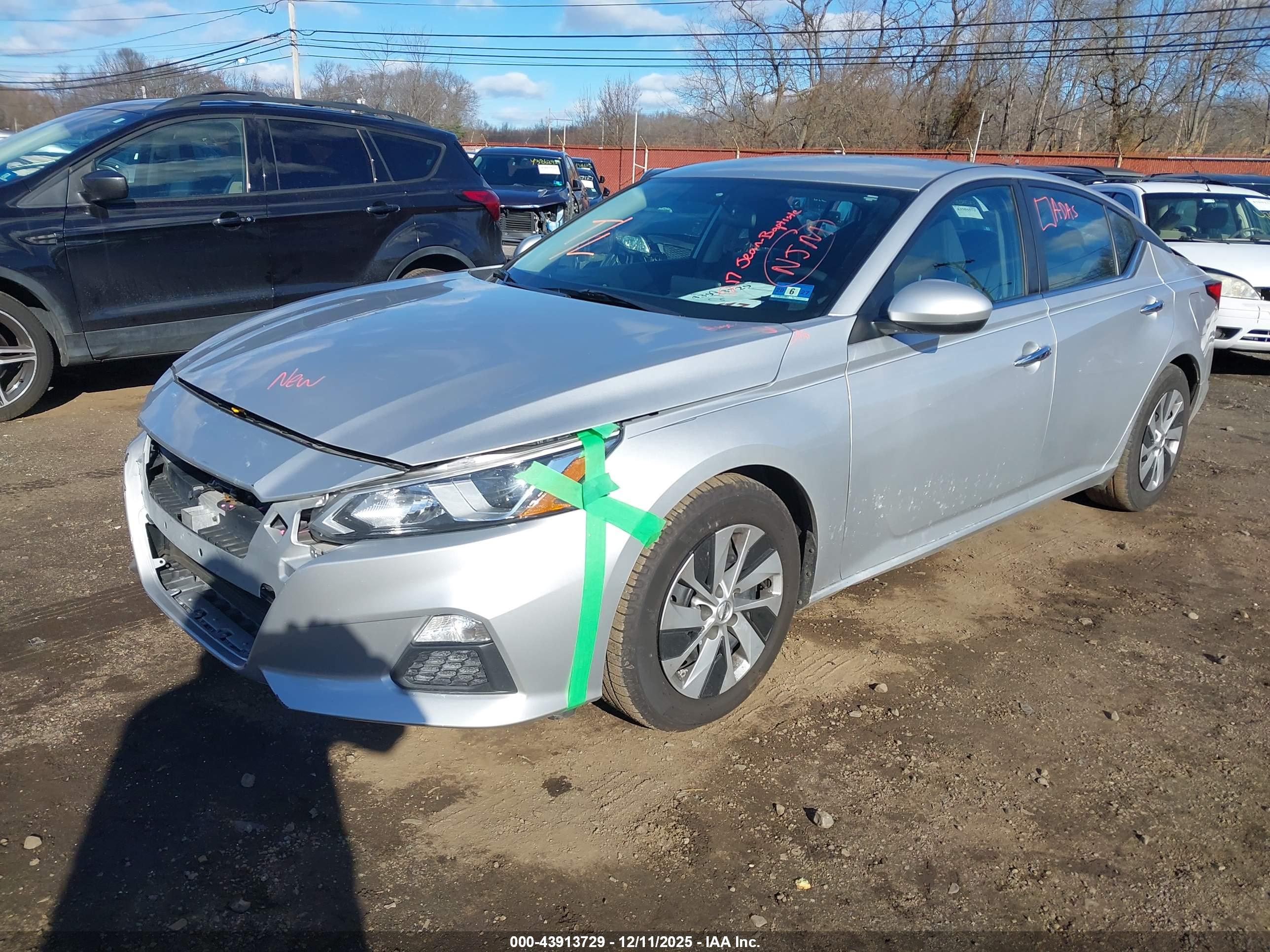 NISSAN ALTIMA image 6
