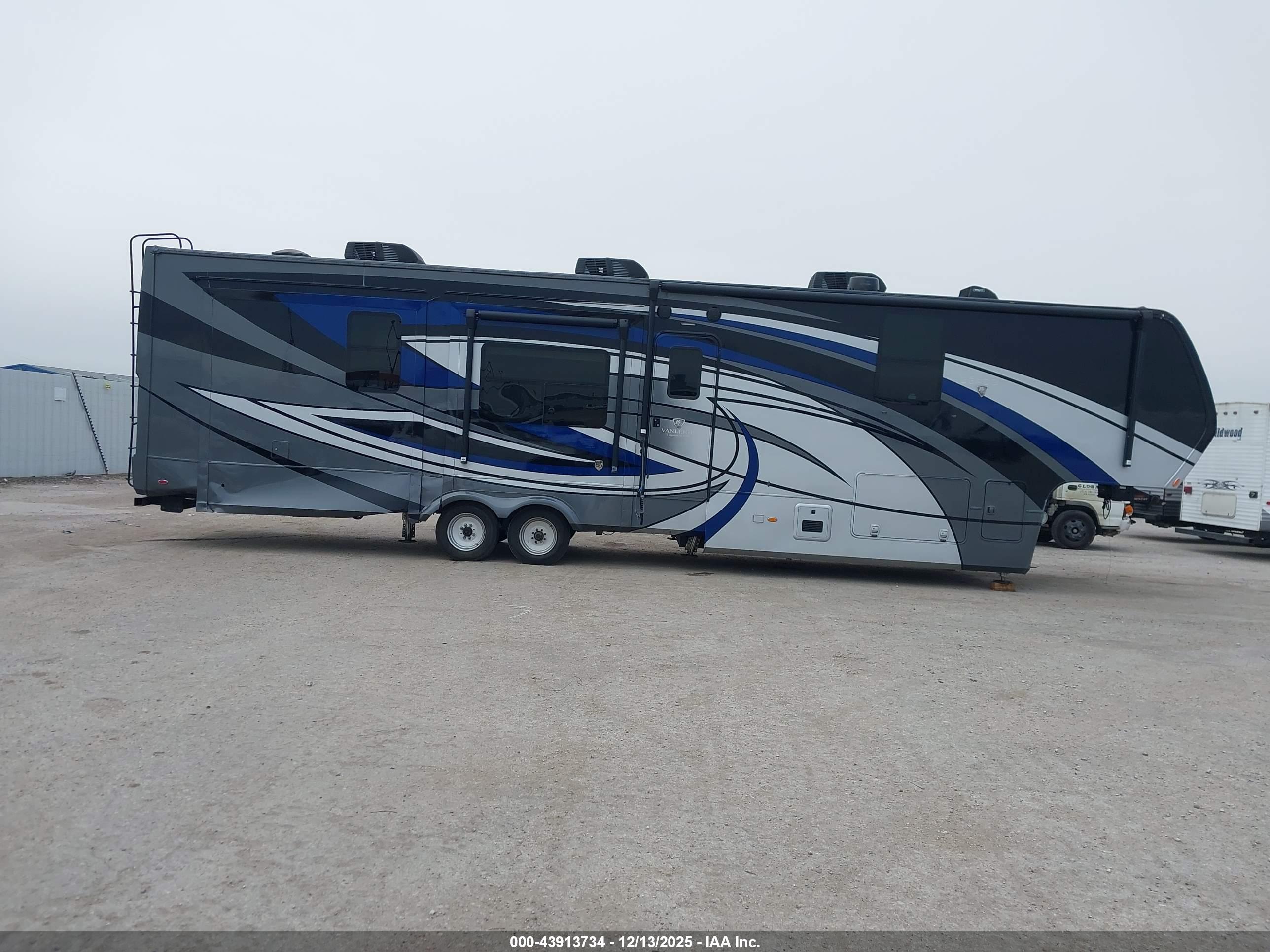 VANLEIGH RV image 5