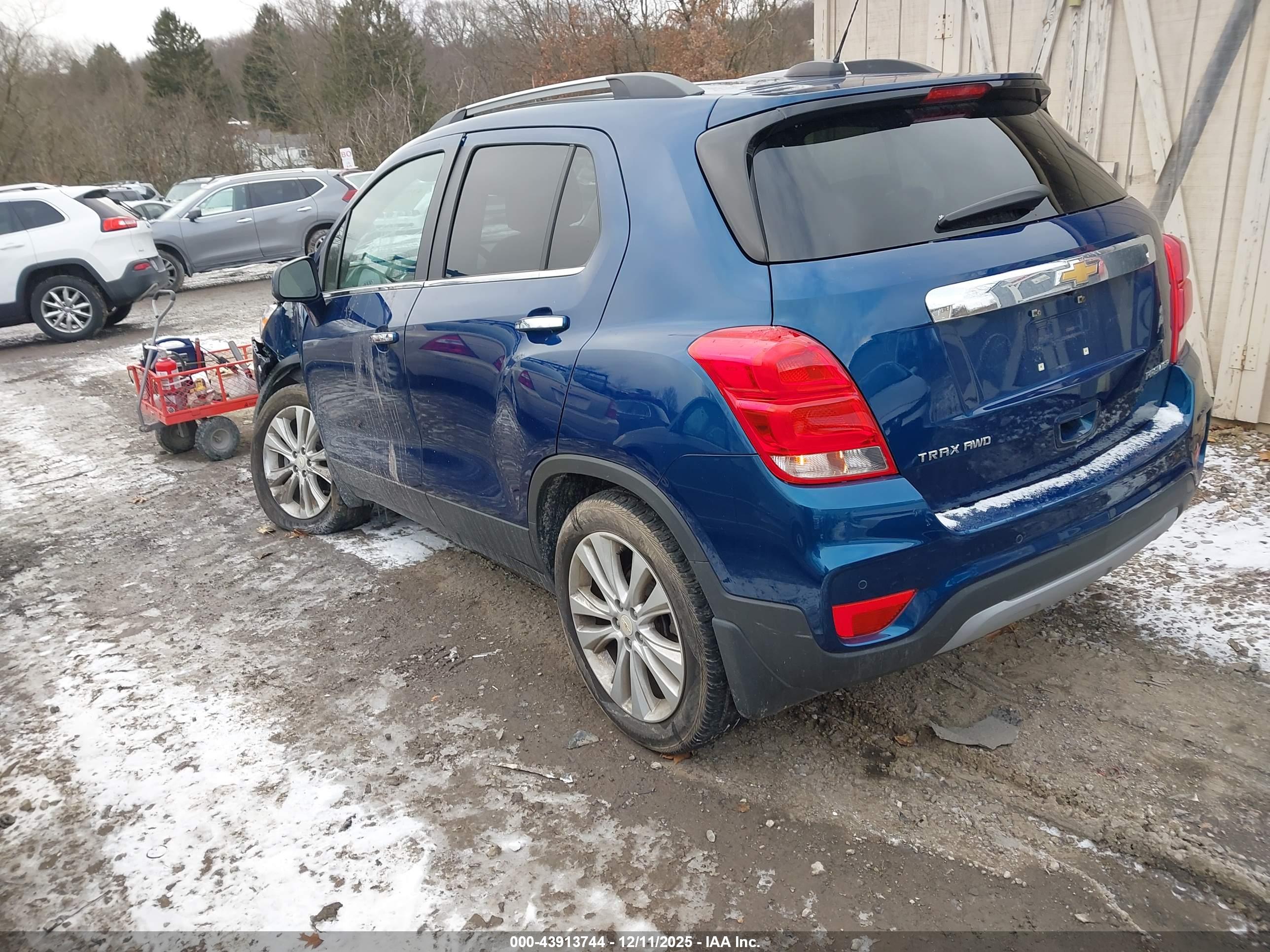 CHEVROLET TRAX image 3