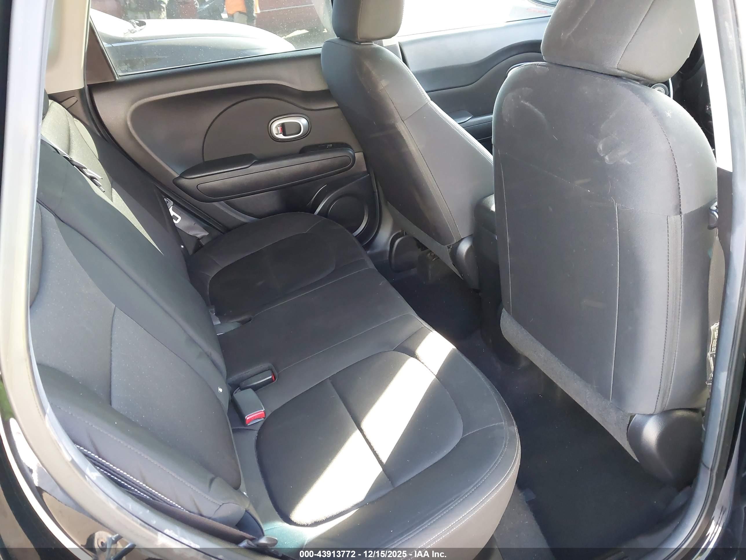 KIA SOUL image 8
